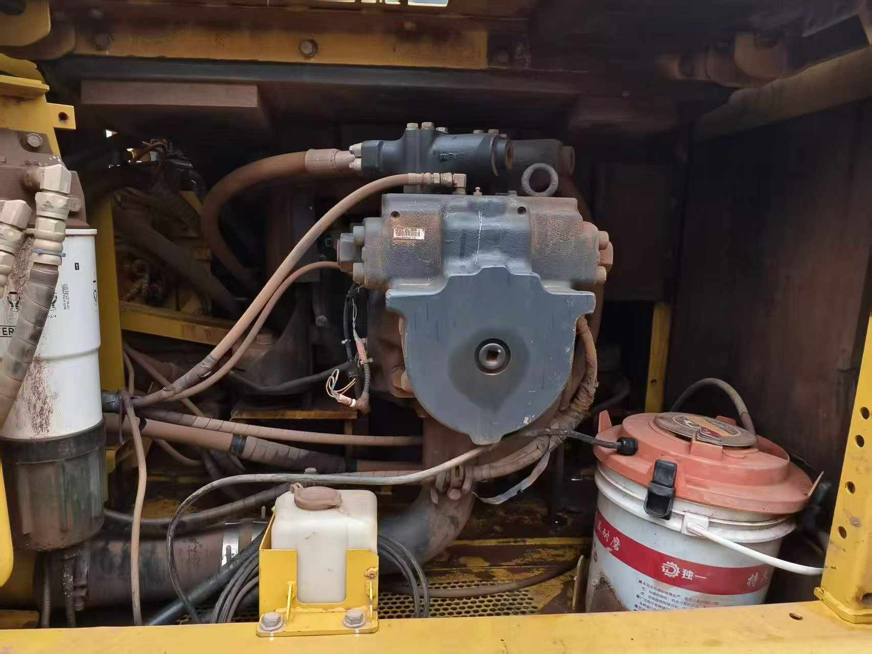 Compre Excavadora Komatsu PC460LC-8 Usada / 5 Compre Excavadora Komatsu PC460LC-8 Usada / 5