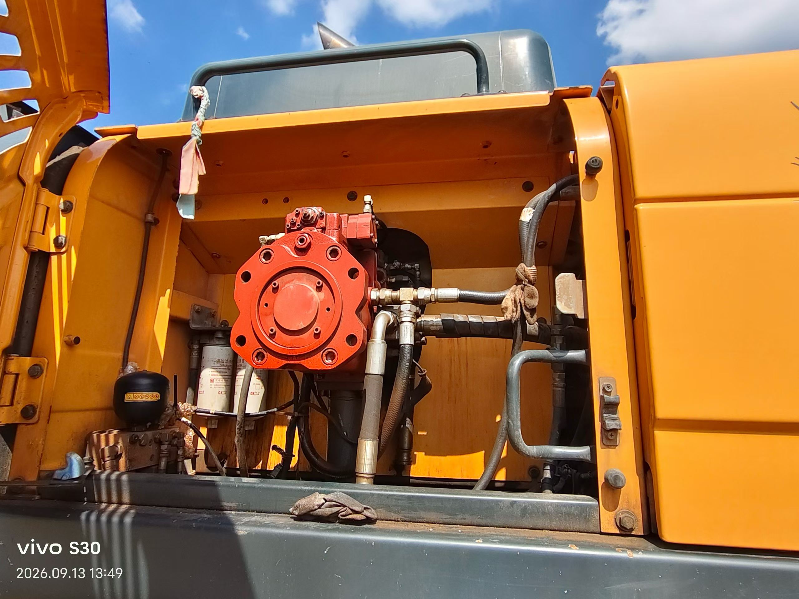 شراء حفارة Hyundai R520LC مستعملة / 7