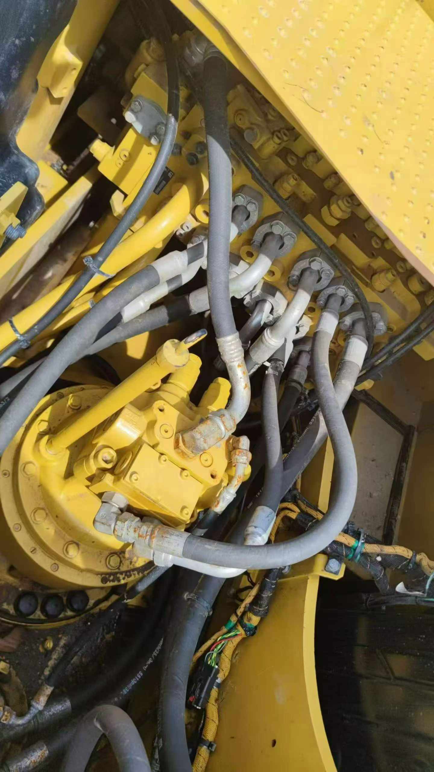 Acheter Pelle Caterpillar 323 d'occasion / 8 Acheter Pelle Caterpillar 323 d'occasion / 8