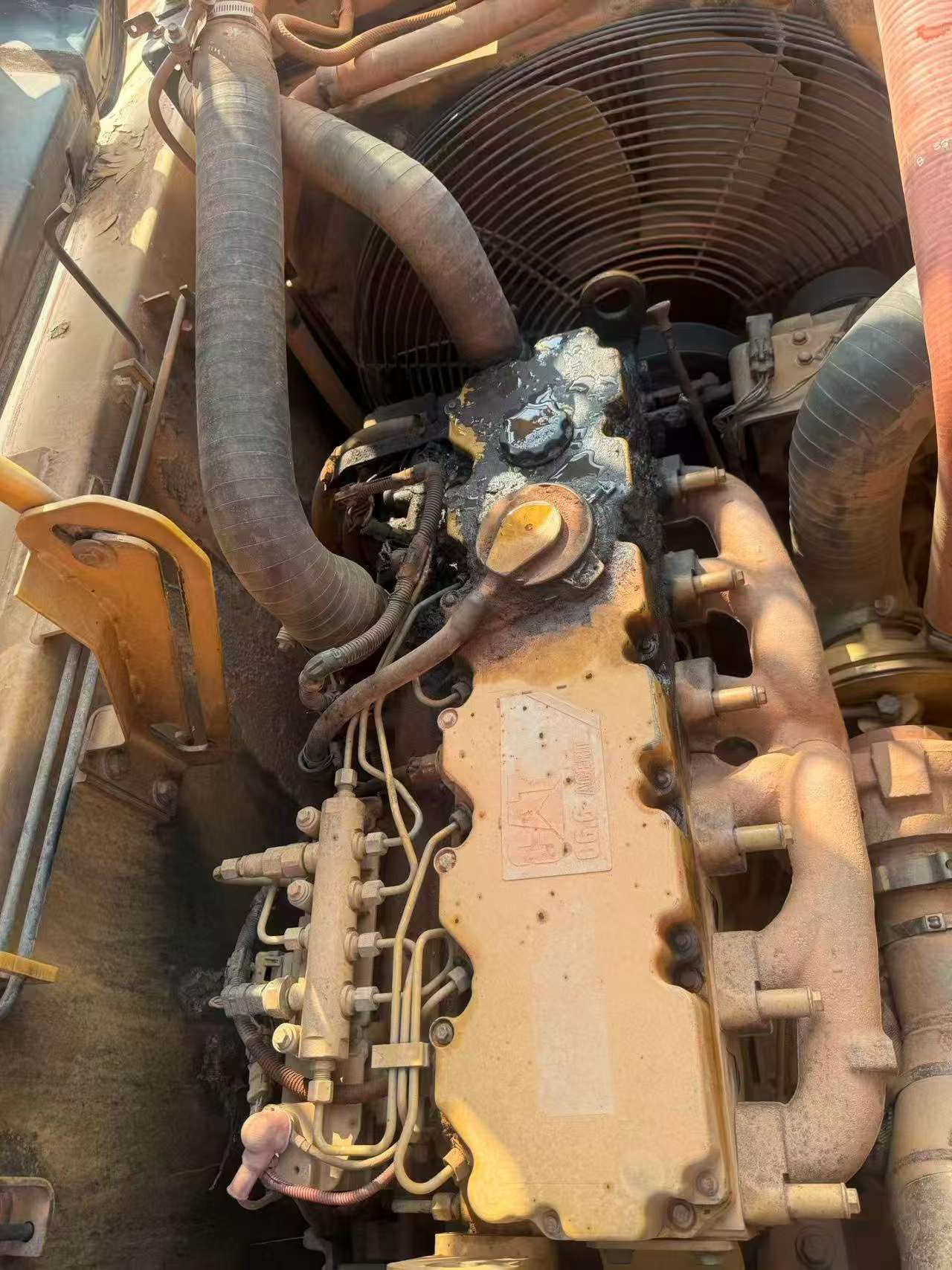 Compre Excavadora Caterpillar 323DL Usada / 6