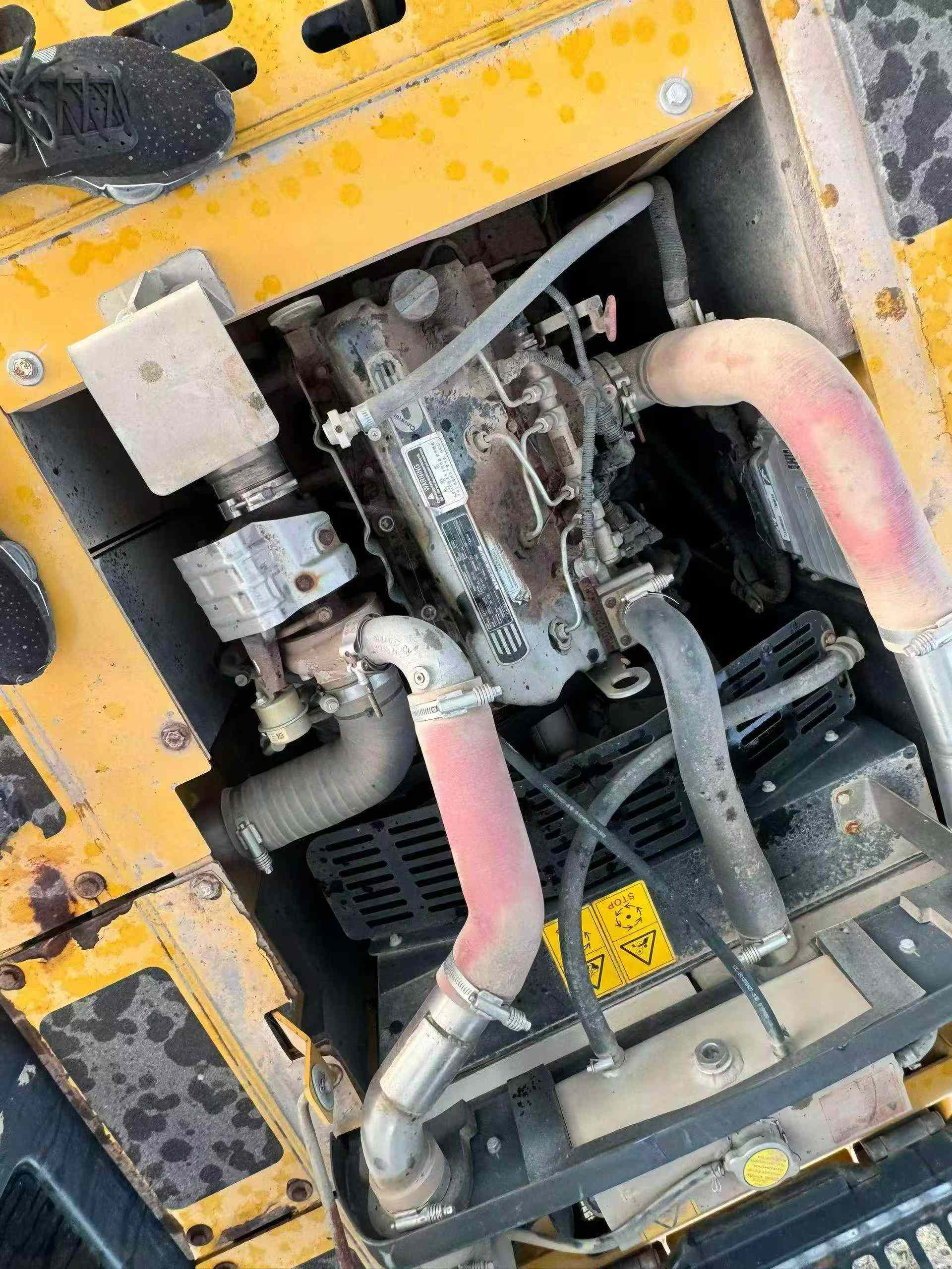 Buy XCMG XE135B Used Excavator / 6