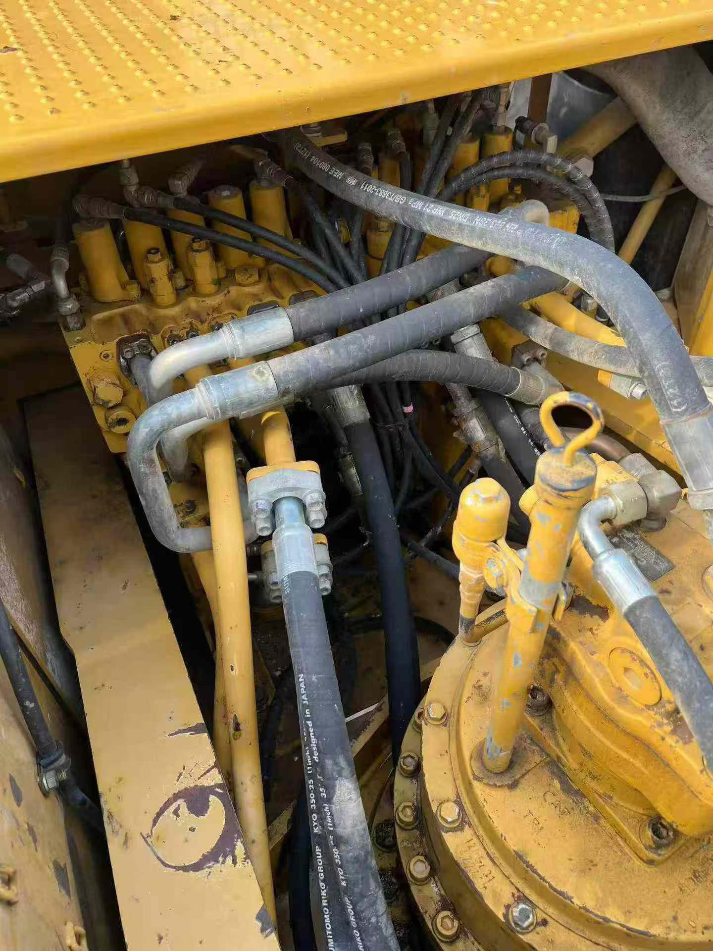 شراء حفارة Caterpillar 336E مستعملة / 4