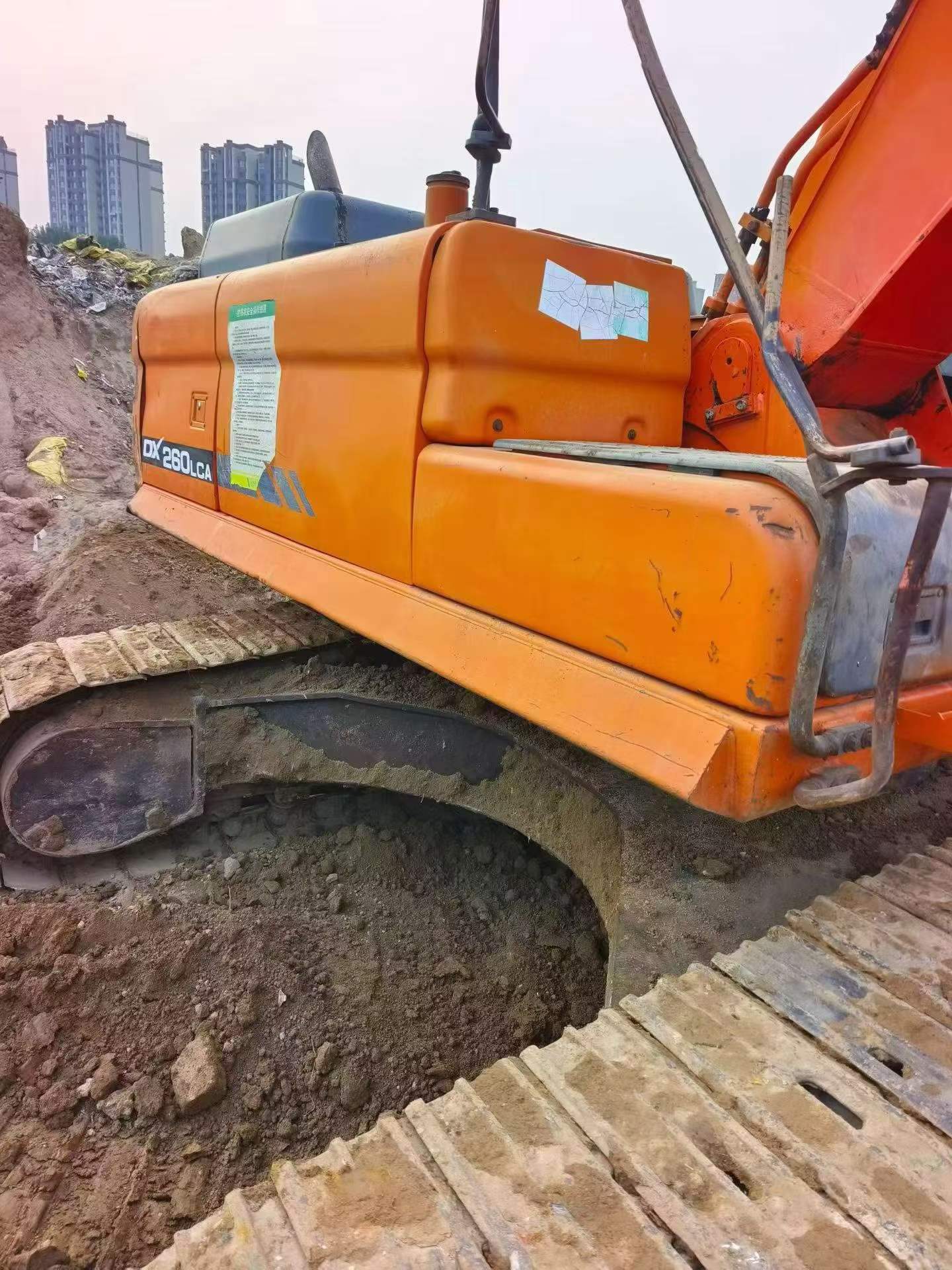 Compre Escavadeira Doosan DX260LC Usada / 3