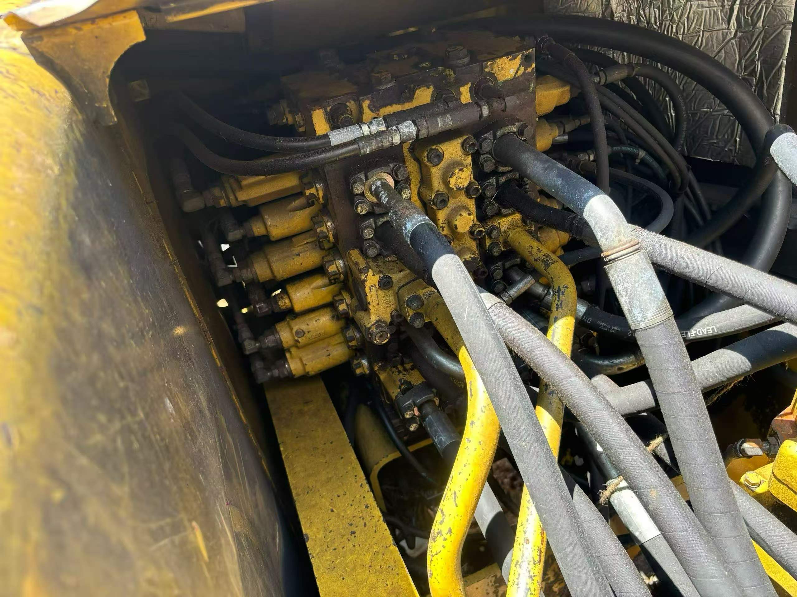 Купить Подержанный Экскаватор Komatsu PC200 / 8
