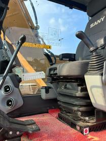 Купить Подержанный Экскаватор Sany SY135 / 3 Купить Подержанный Экскаватор Sany SY135 / 3