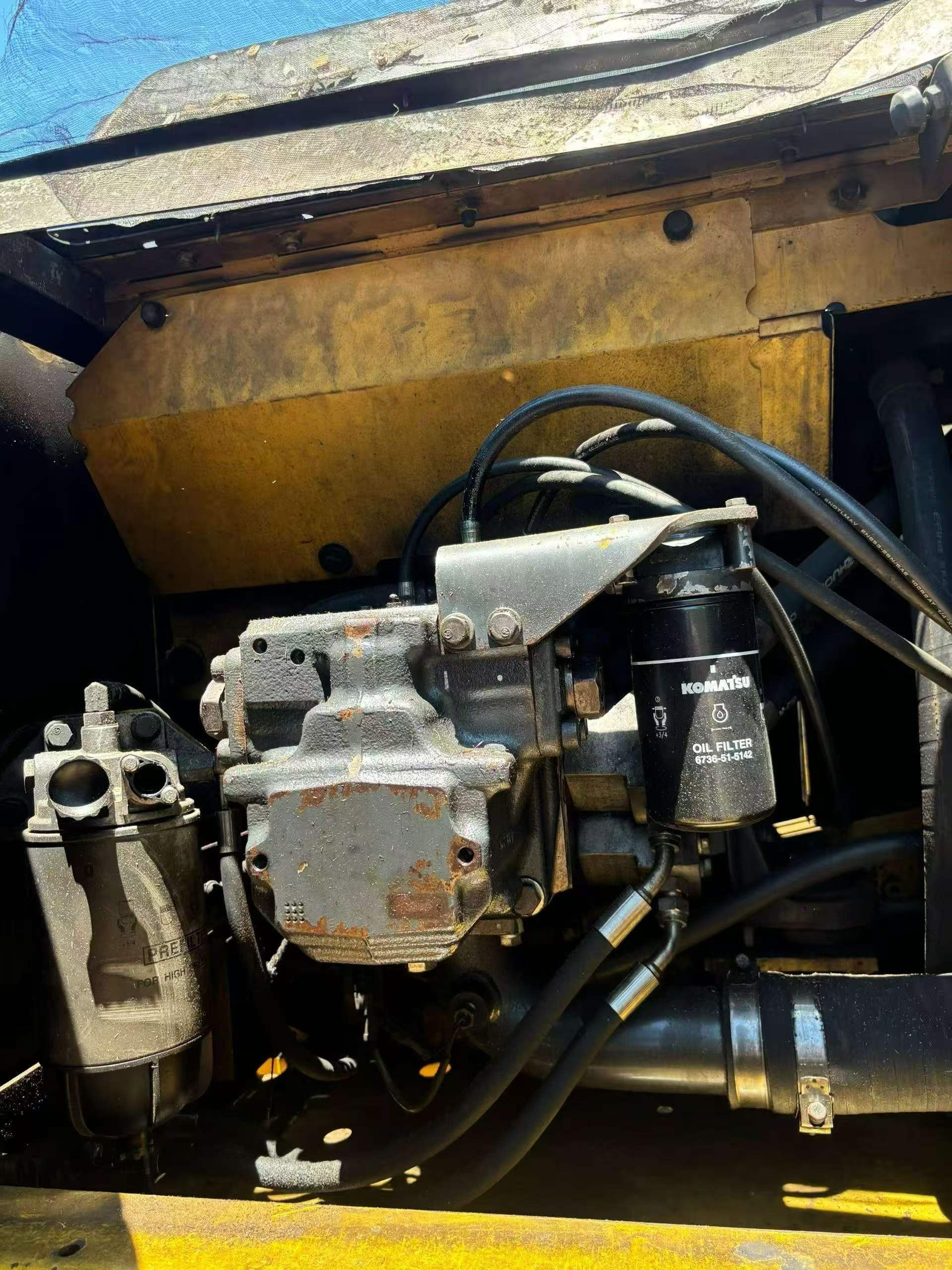 Купить Подержанный Экскаватор Komatsu PC200 / 7