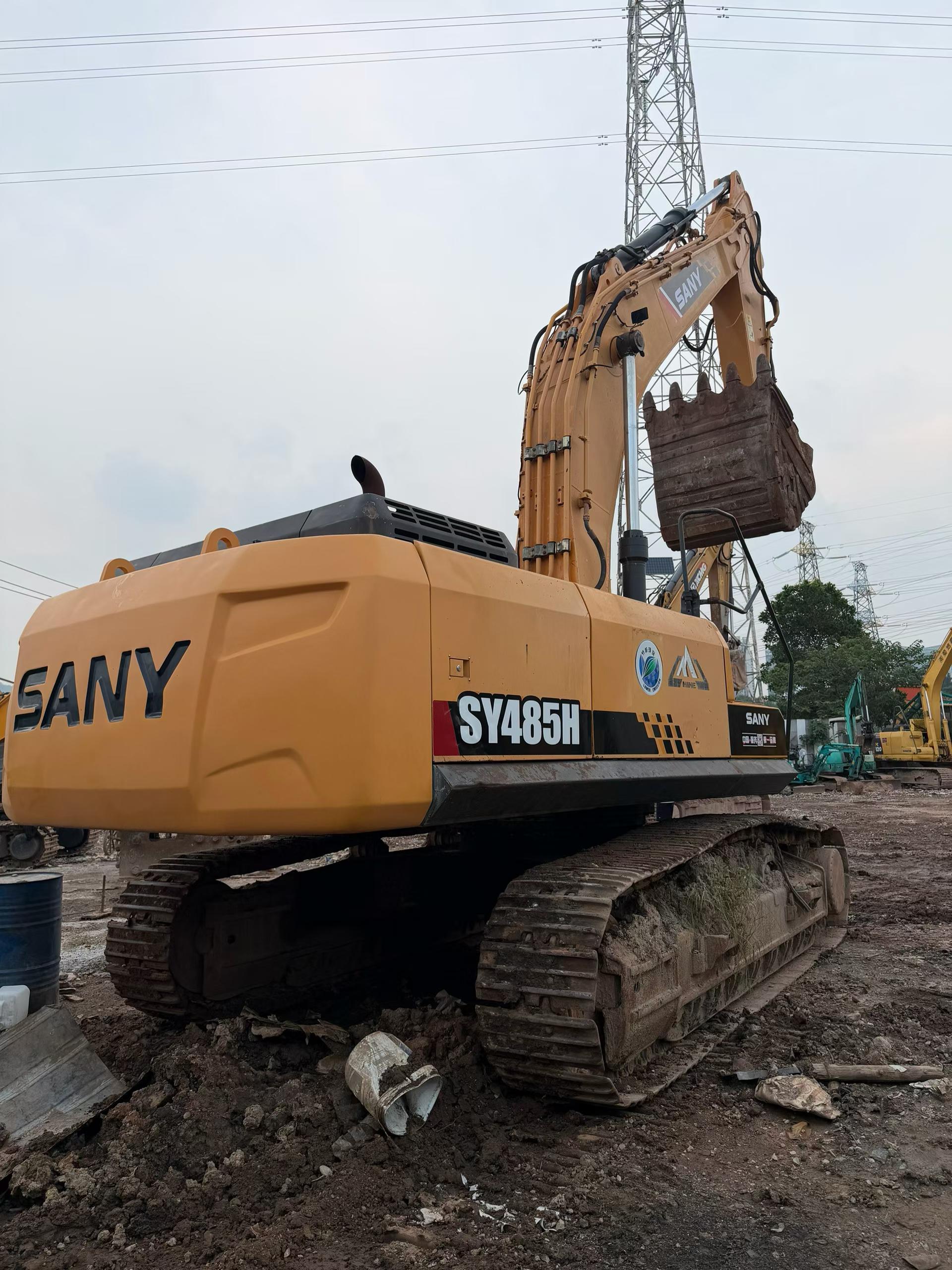 Compre Escavadeira Sany SY485C Usada / 2