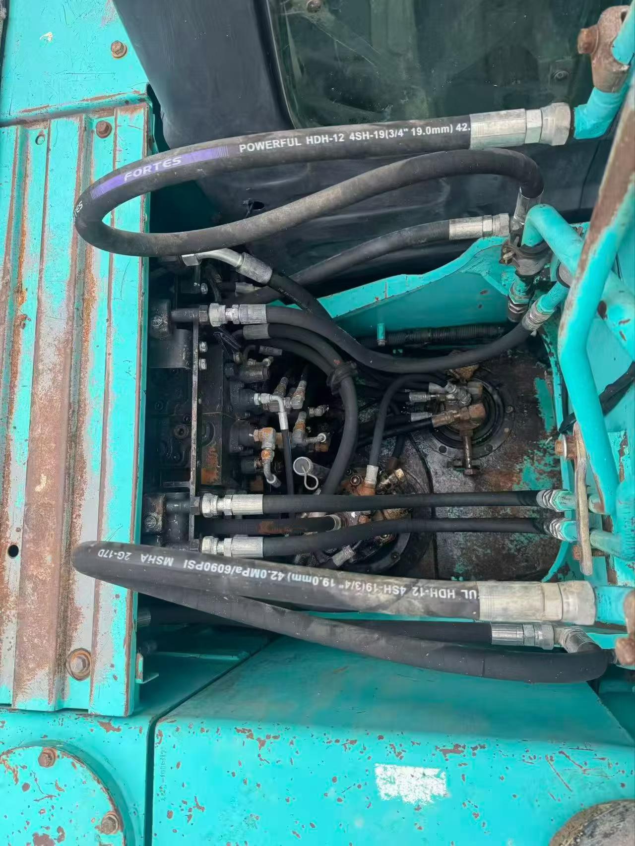 Купить Подержанный Экскаватор Kobelco SK130 / 5