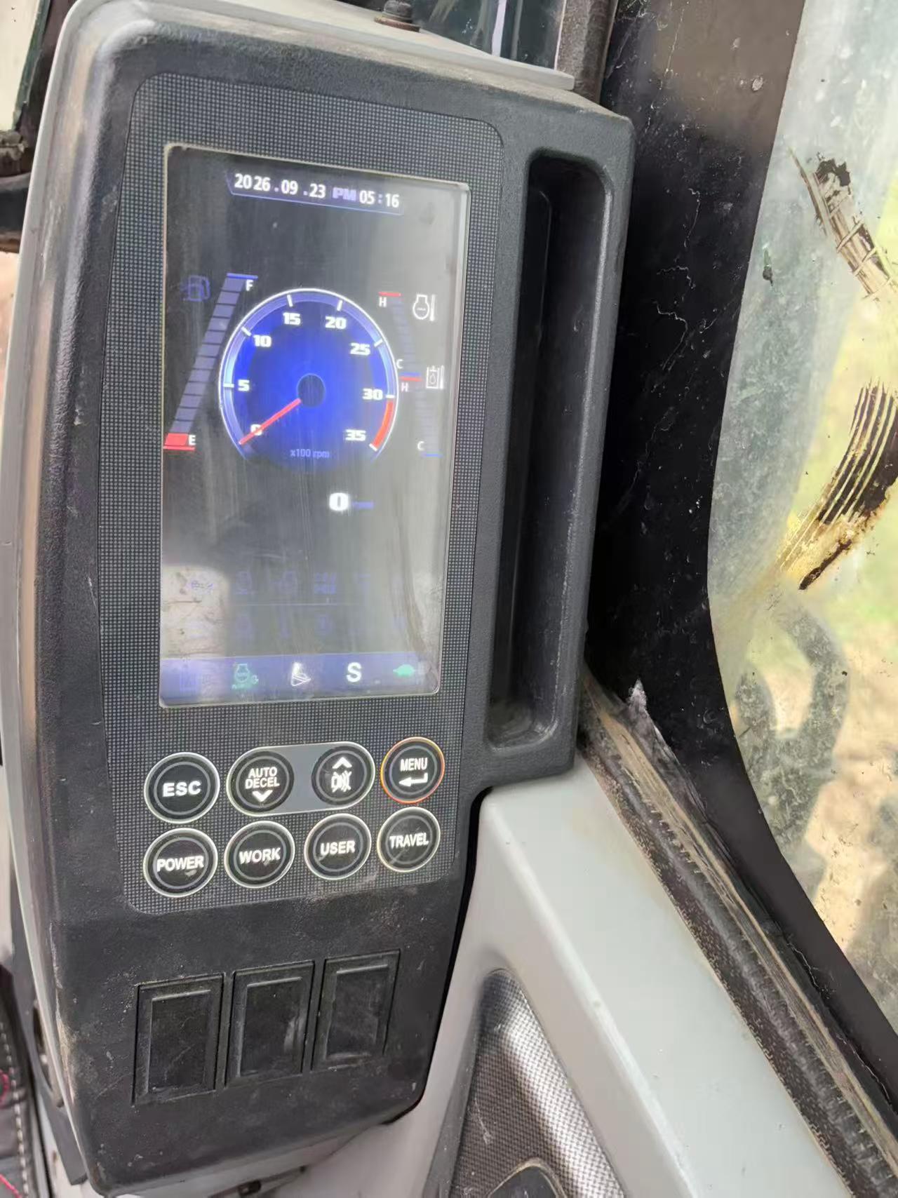 Купить Подержанный Экскаватор Hyundai R215-7 / 2