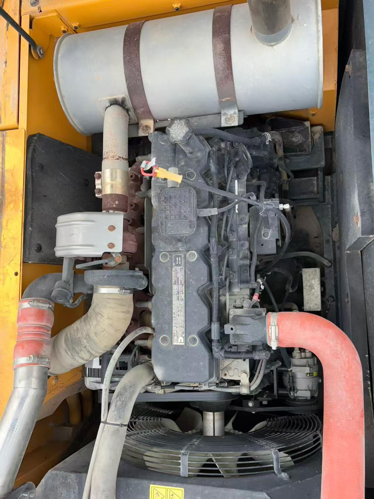 Купить Подержанный Экскаватор Hyundai R215-7 / 3
