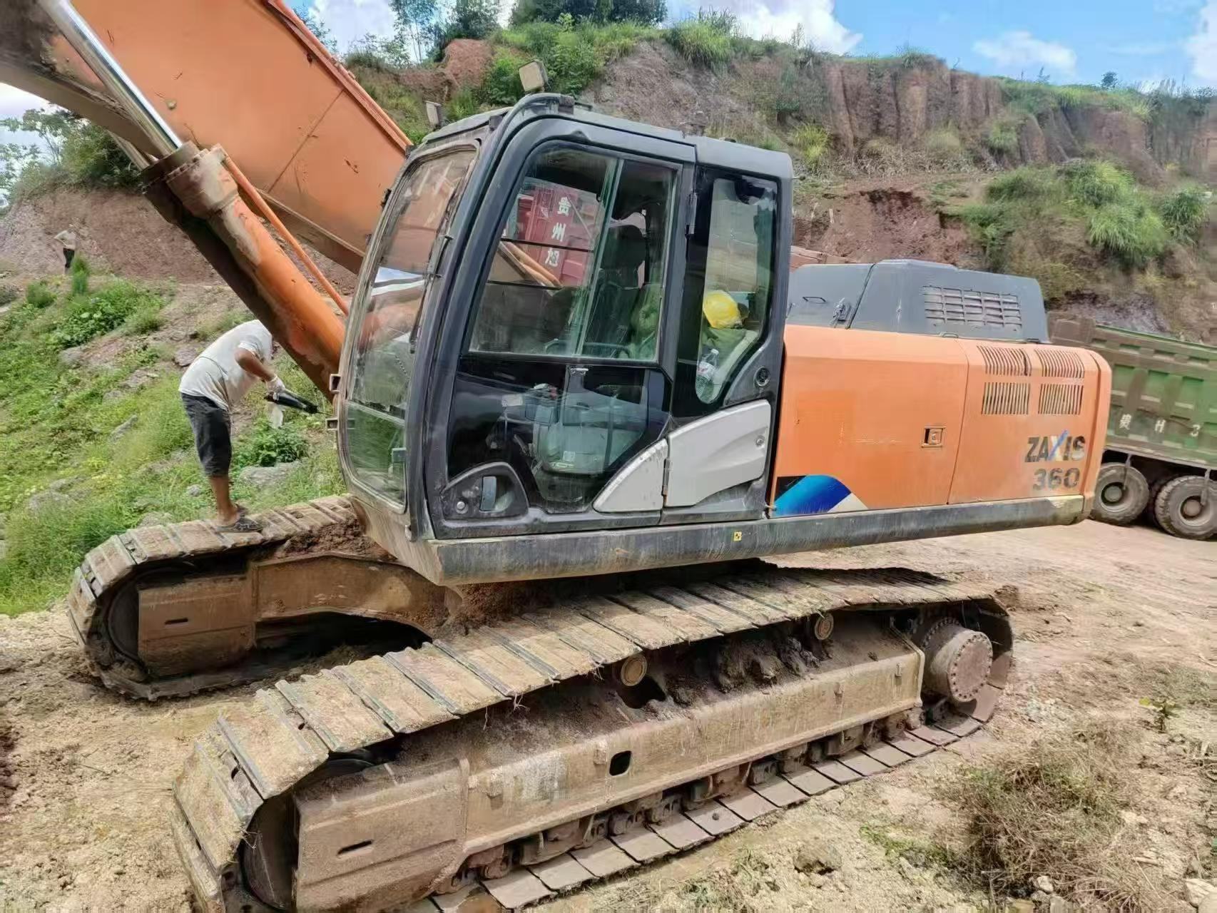 Купить Подержанный Экскаватор Hitachi EX330 / 6