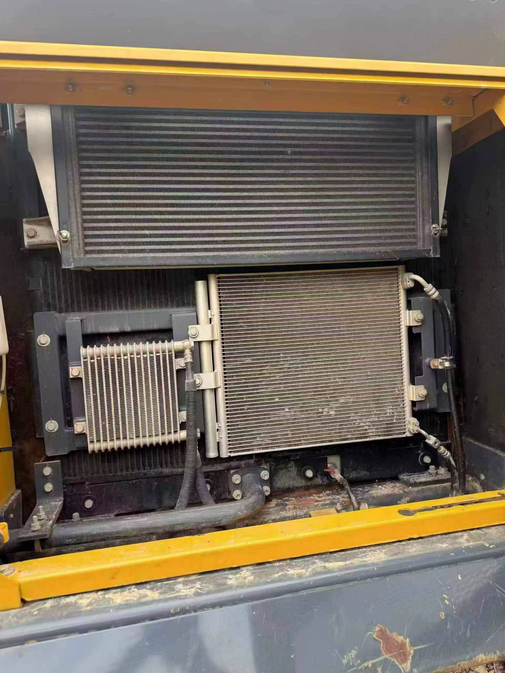 Купить Подержанный Экскаватор XCMG XE335DK / 3