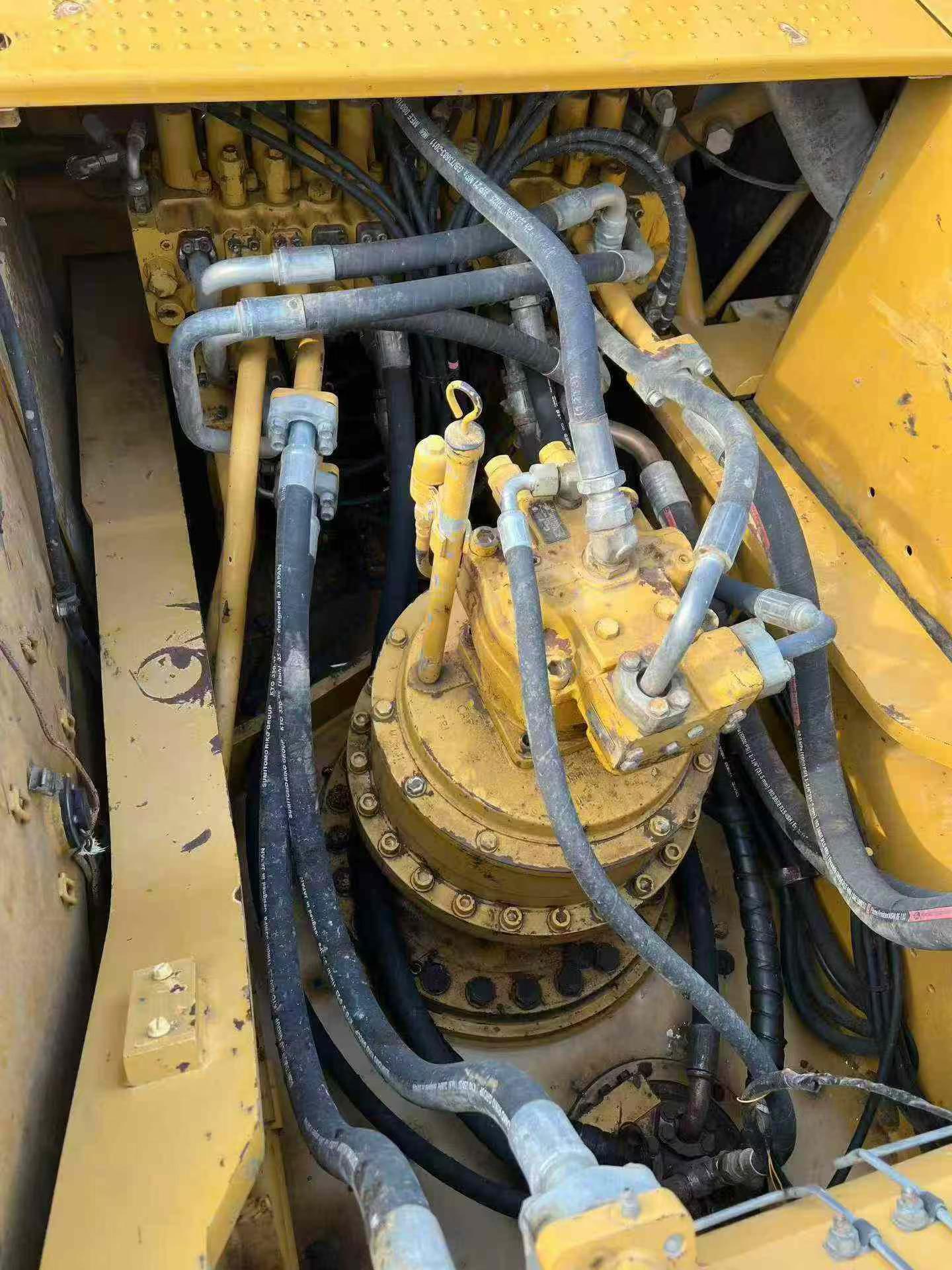 شراء حفارة Caterpillar 336E مستعملة / 3