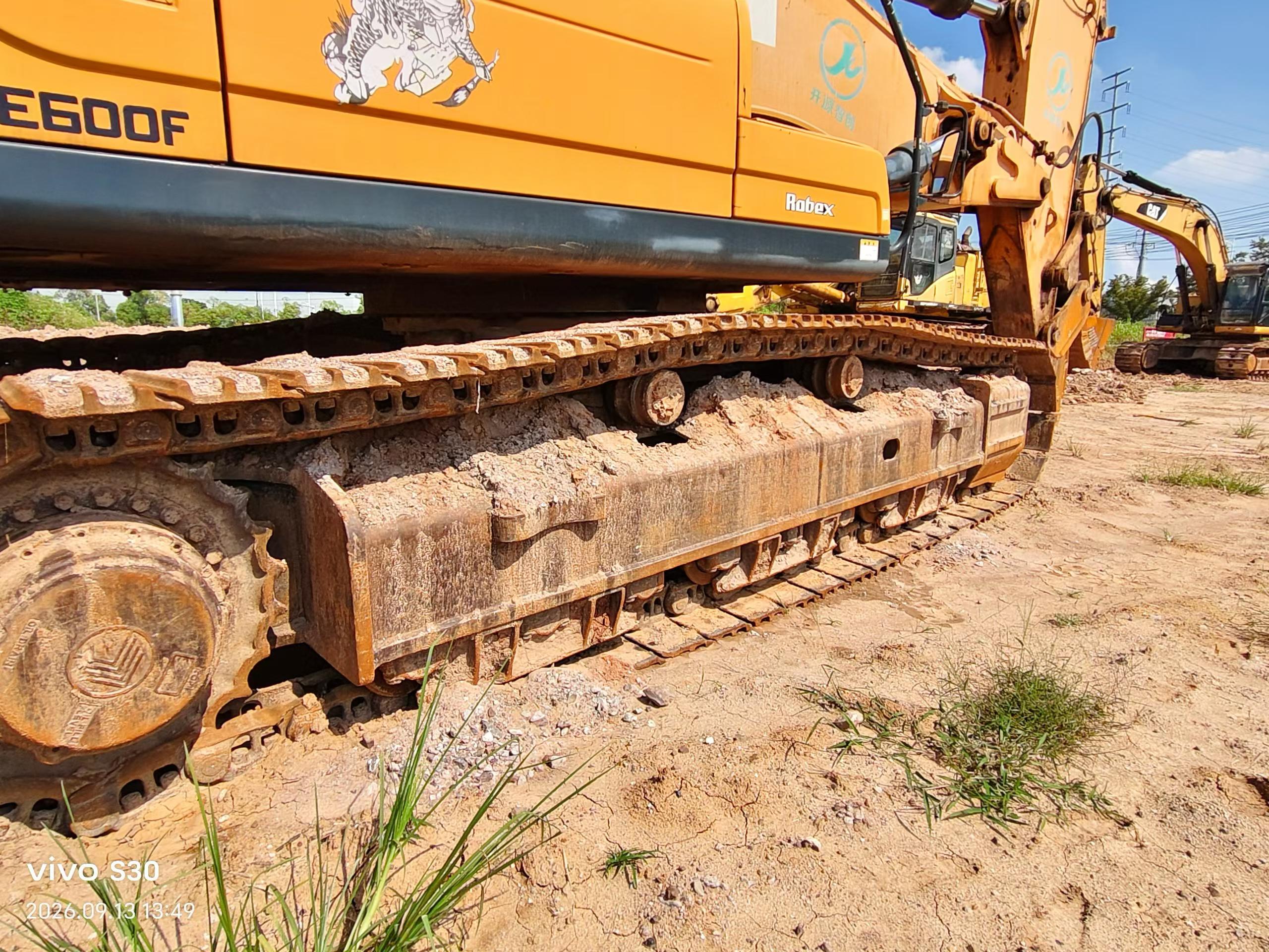 شراء حفارة Hyundai R520LC مستعملة / 4