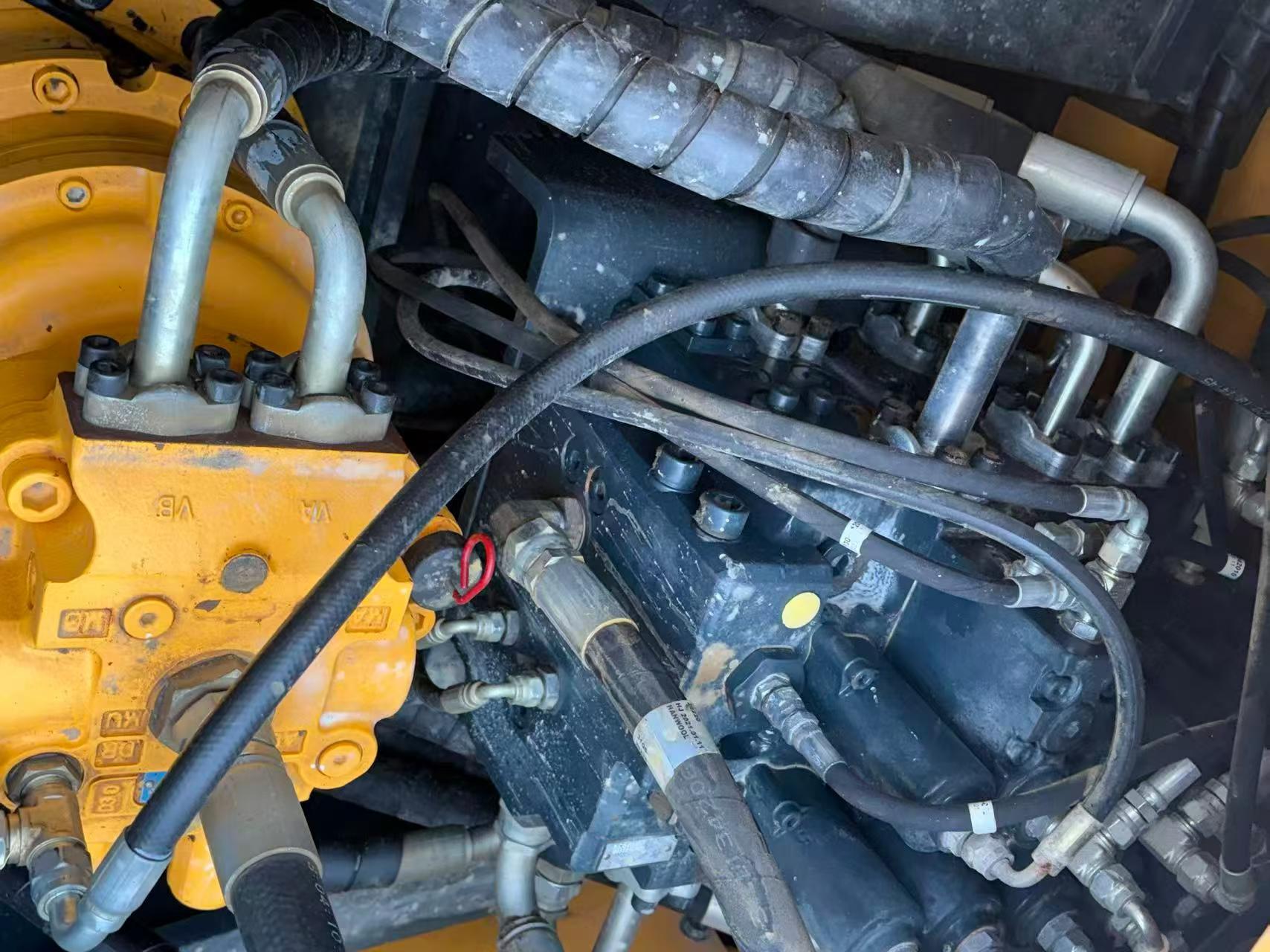 Купить Подержанный Экскаватор Hyundai R215-7 / 5