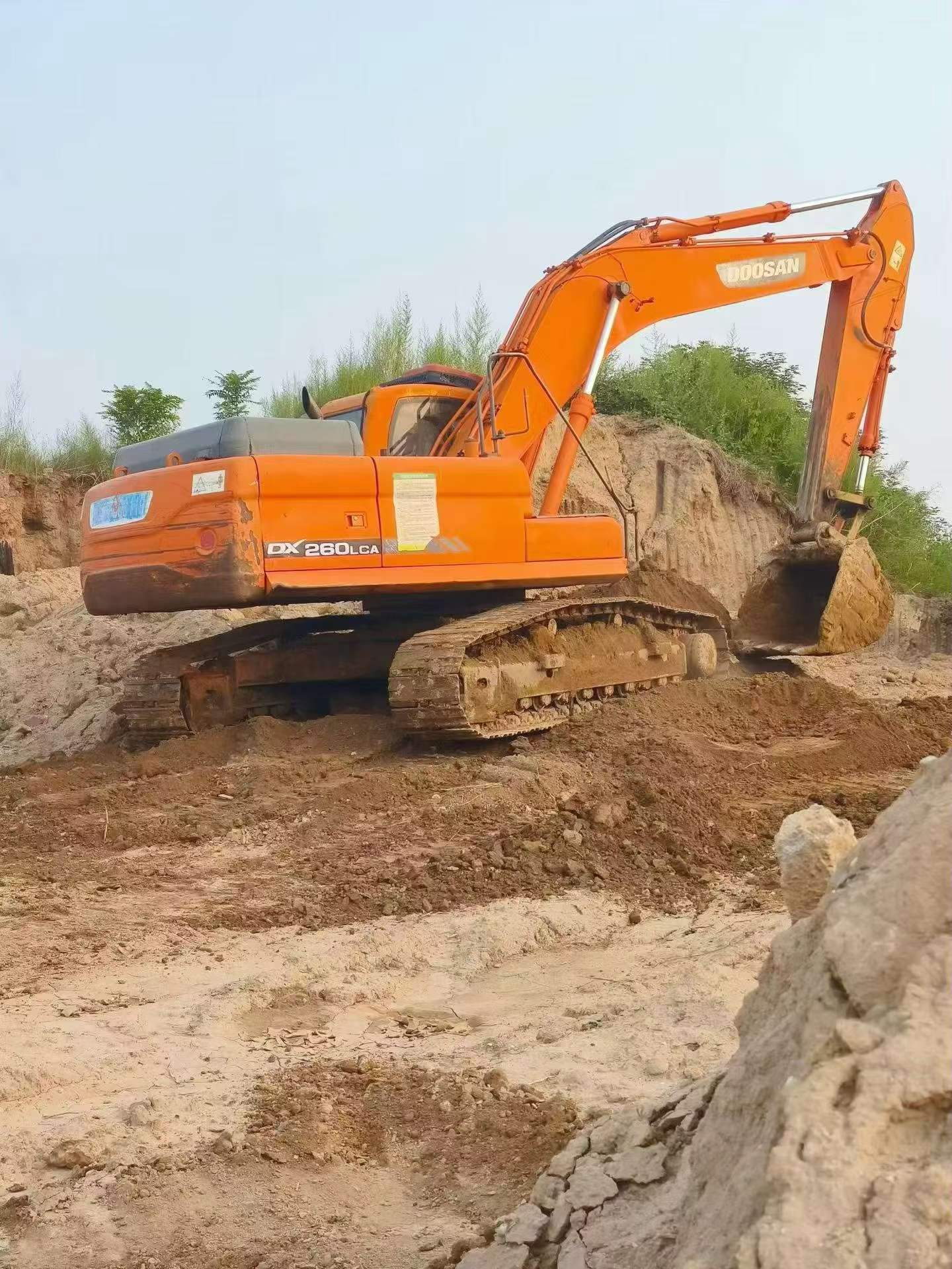 Compre Escavadeira Doosan DX260LC Usada / 2