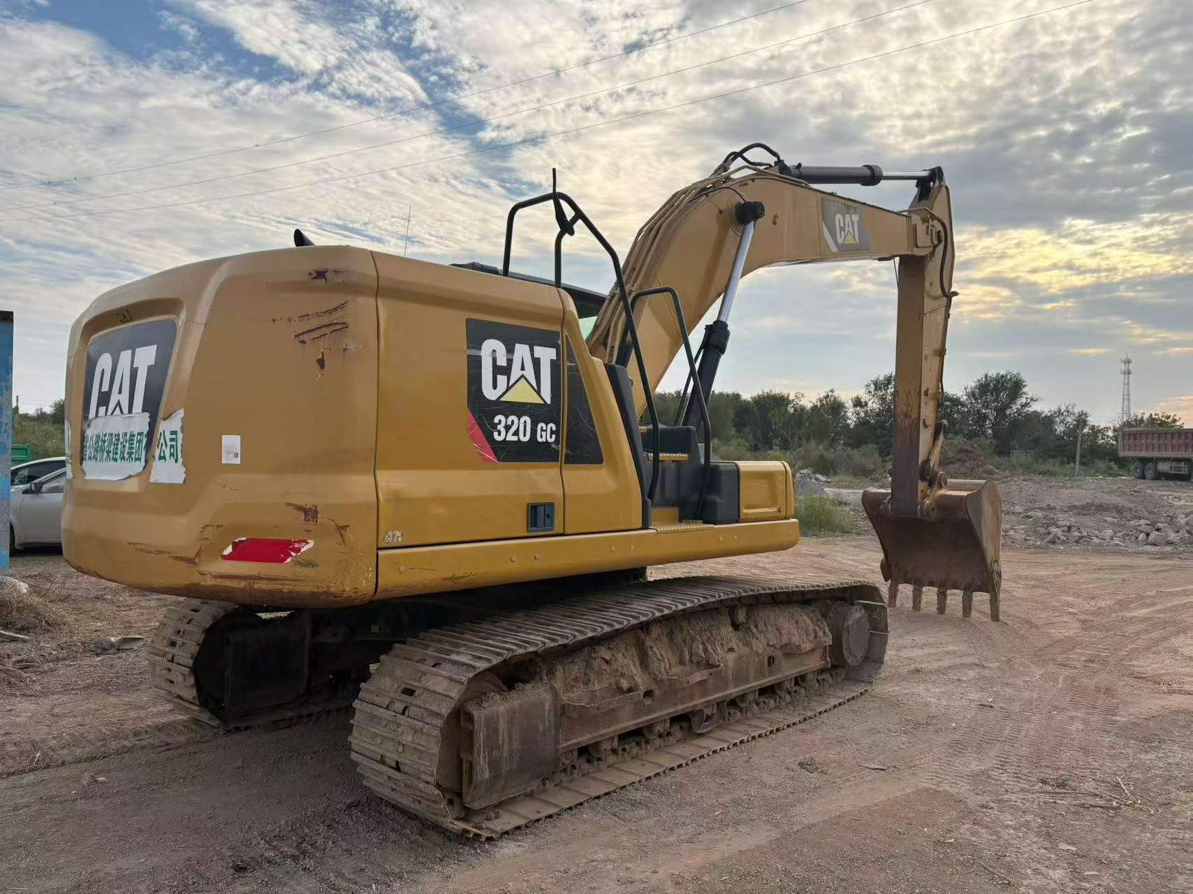 Compre Excavadora Caterpillar 320DGC Usada / 3