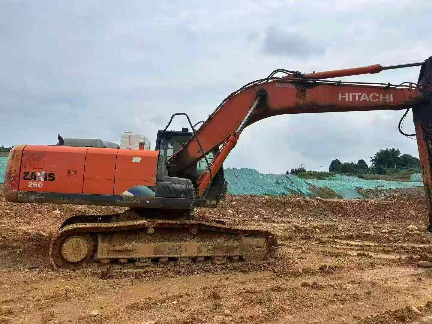 Compre Excavadora Hitachi EX240-5 Usada / 5