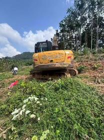 Compre Excavadora XCMG XE80 Usada / 2 Compre Excavadora XCMG XE80 Usada / 2