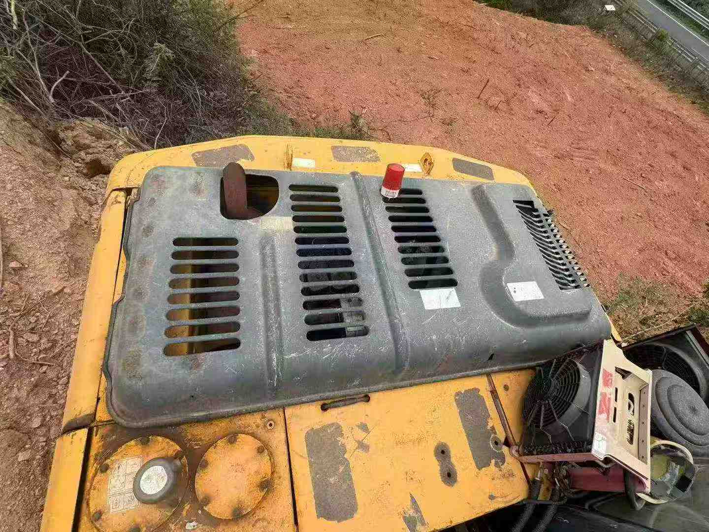 شراء حفارة Hyundai R245-7 مستعملة / 5