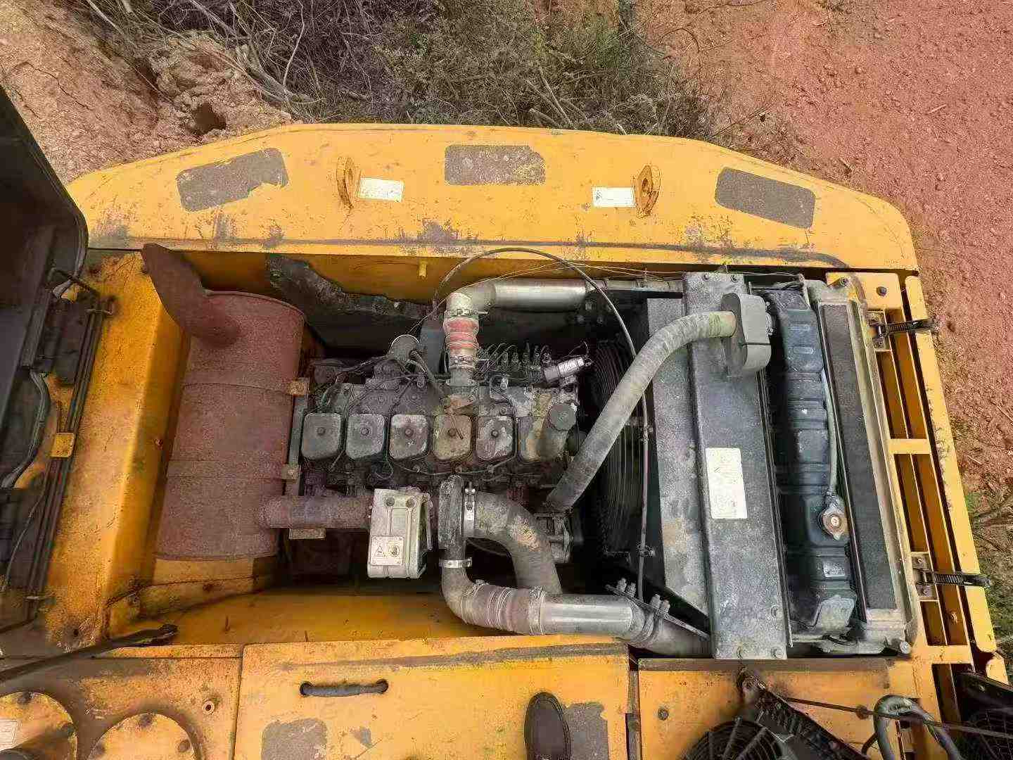 شراء حفارة Hyundai R245-7 مستعملة / 4