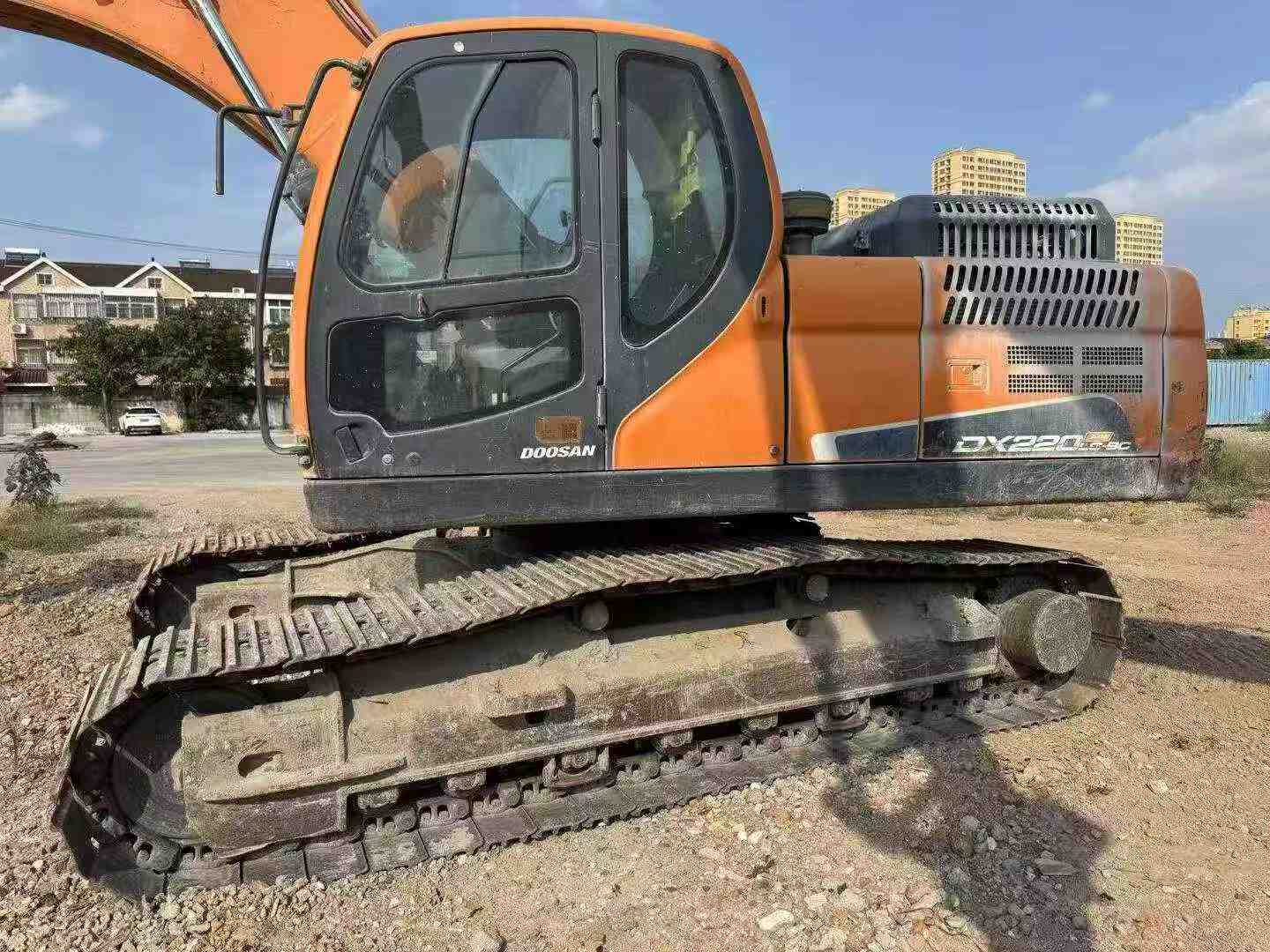 Купить Подержанный Экскаватор Doosan DH220 / 4