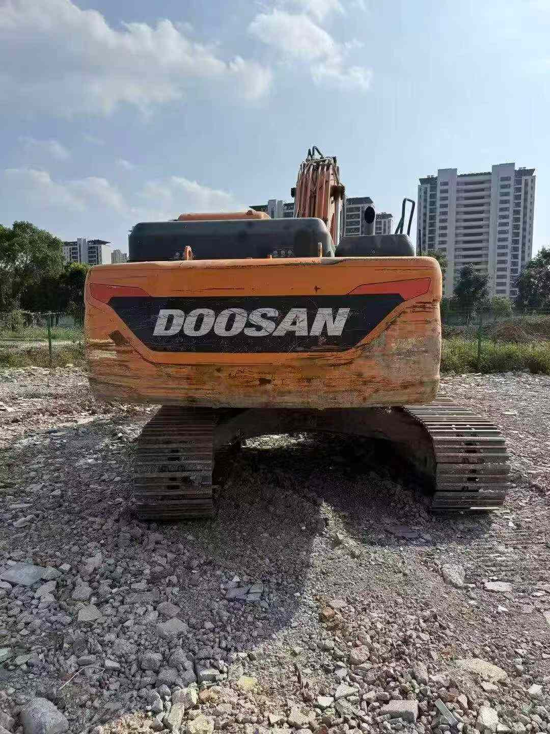 Купить Подержанный Экскаватор Doosan DH220 / 3