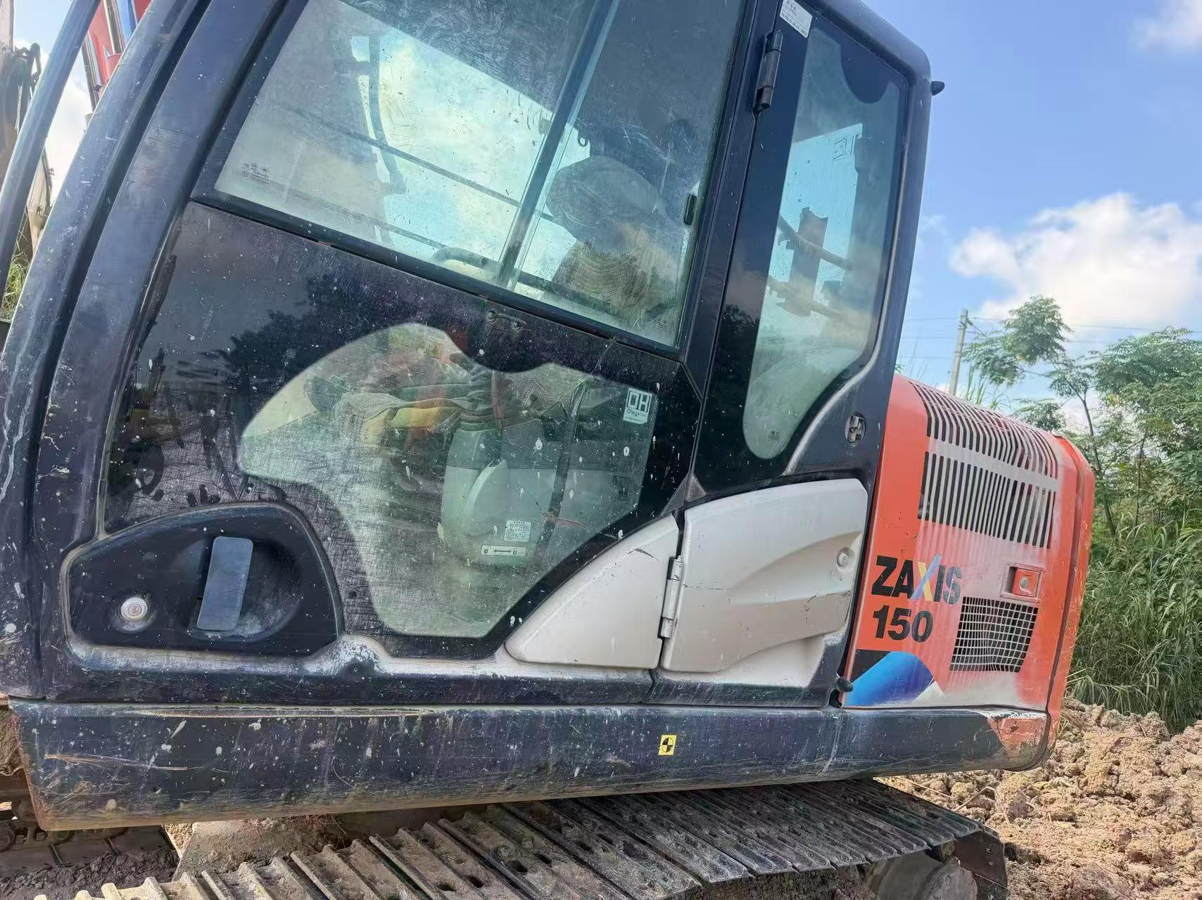 Acheter Hitachi EX130 D'occasion Pelle