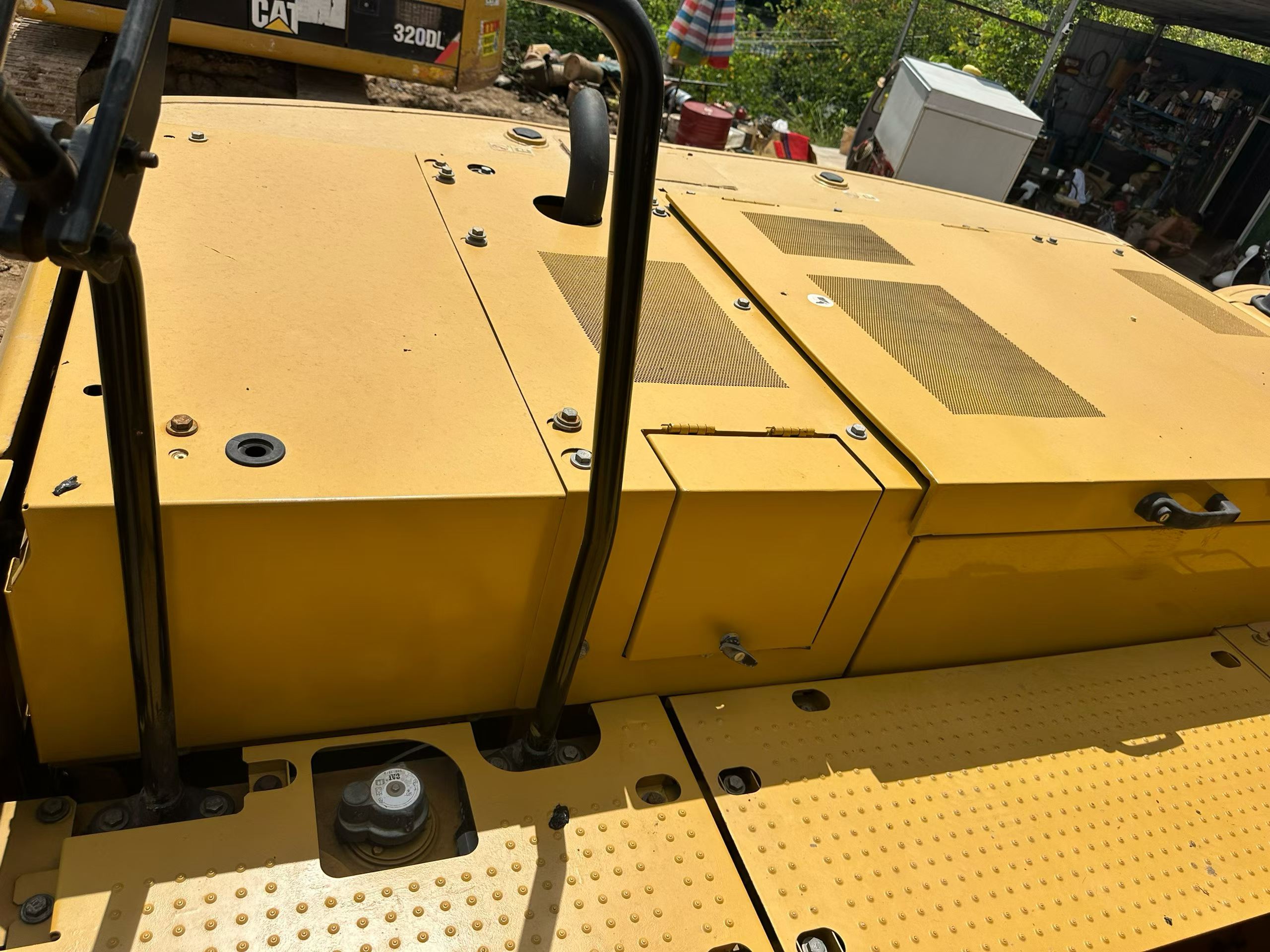 Buy Caterpillar 320A Used Excavator / 7 Buy Caterpillar 320A Used Excavator / 7