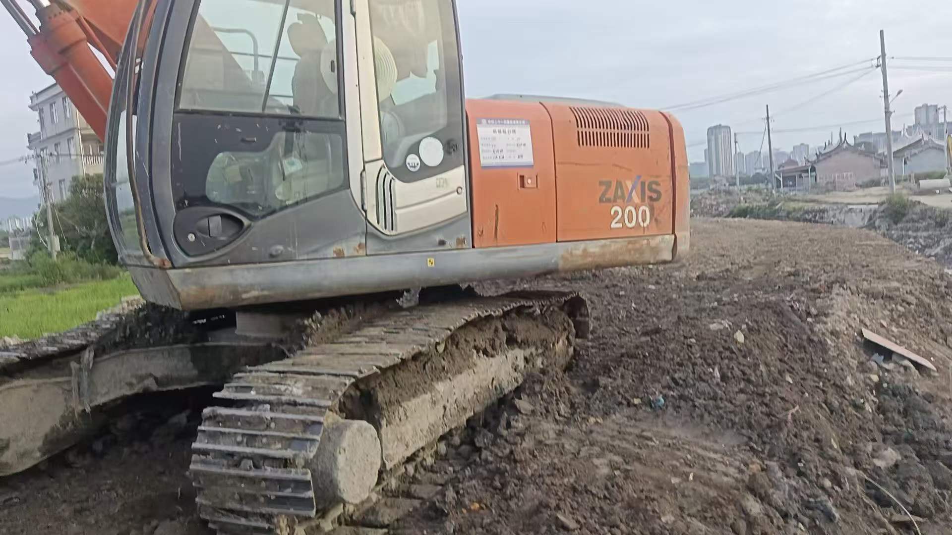 Compre Excavadora Hitachi EX200-3 Usada / 5