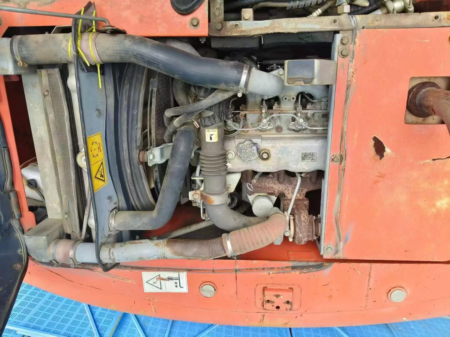 Buy Hitachi EX130H-5 Used Excavator / 7 Buy Hitachi EX130H-5 Used Excavator / 7