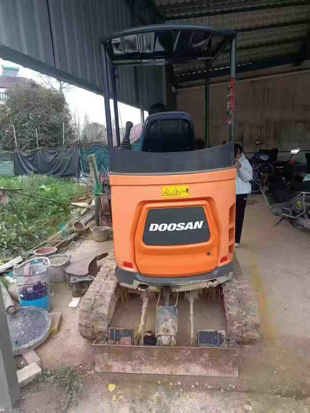 شراء حفارة Doosan DX17z مستعملة / 3