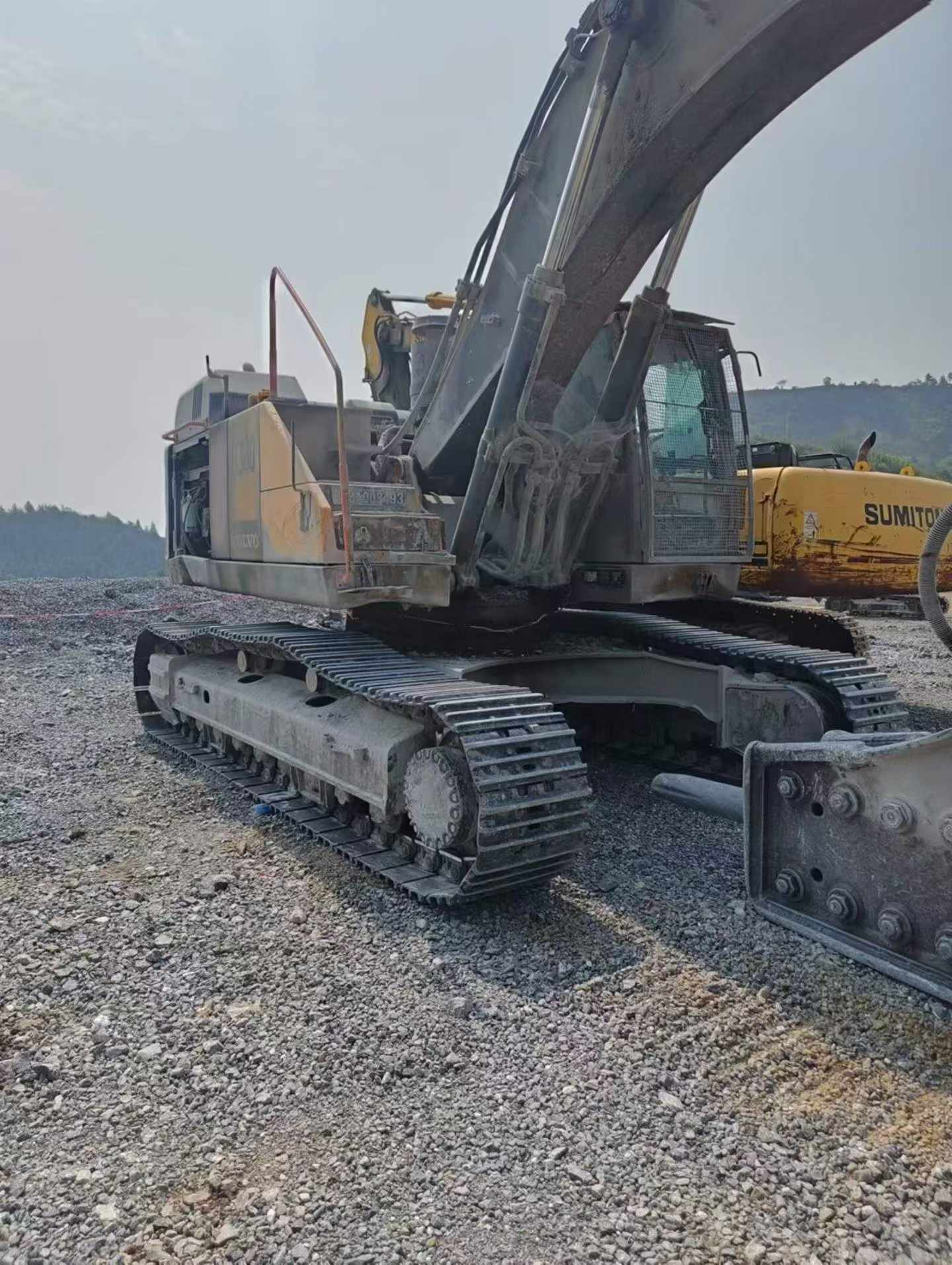 Купить Подержанный Экскаватор Volvo EC380D / 5