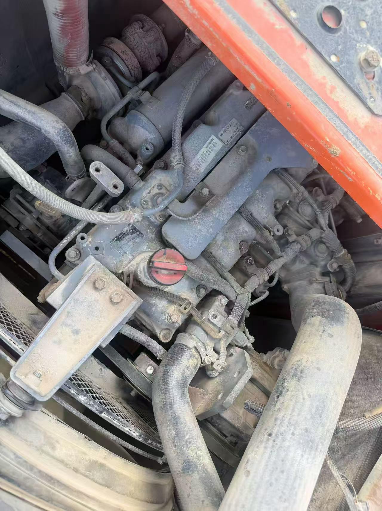 شراء حفارة Hitachi EX130 مستعملة / 6