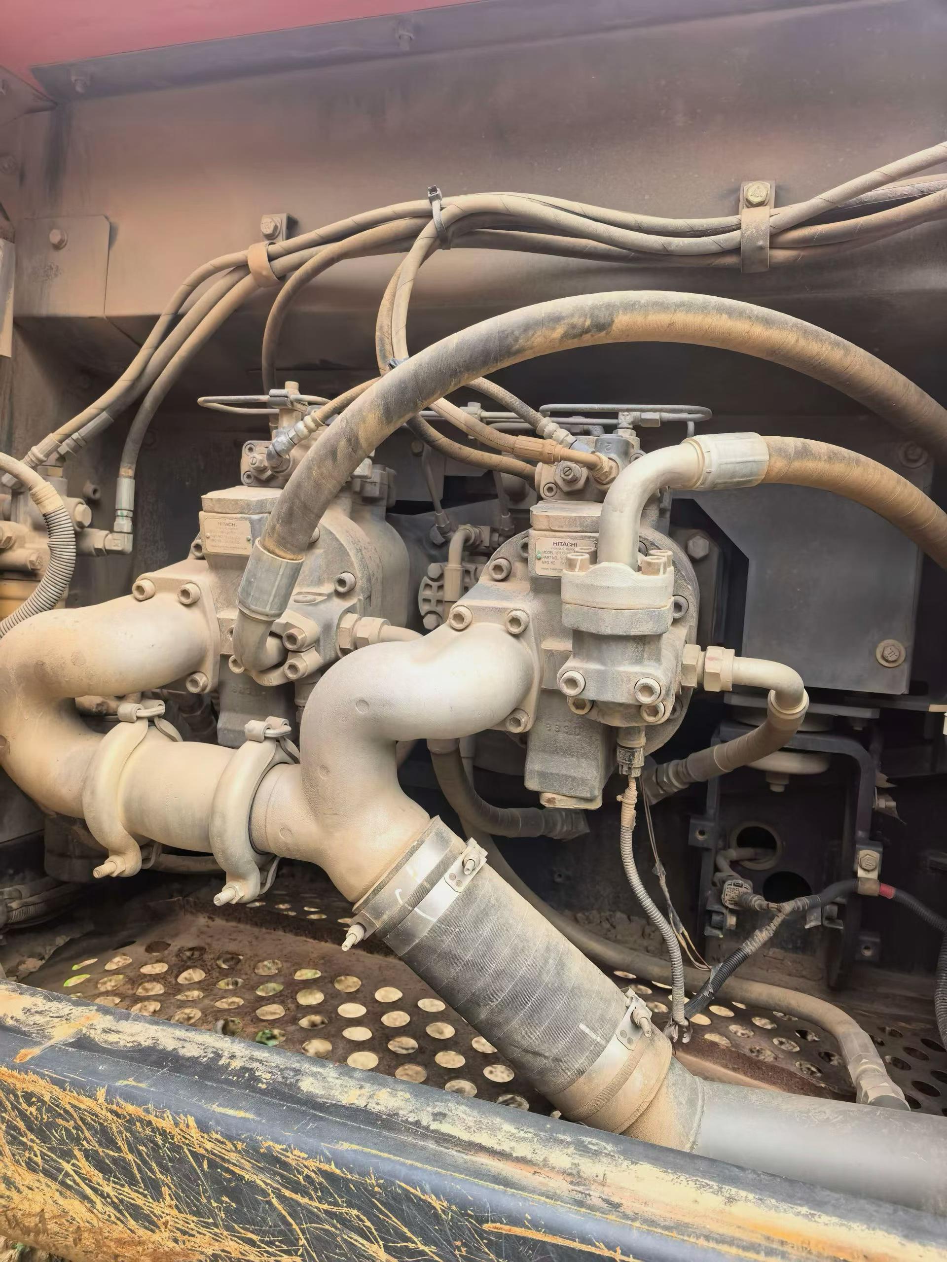 Купить Подержанный Экскаватор Hitachi EX330 / 7