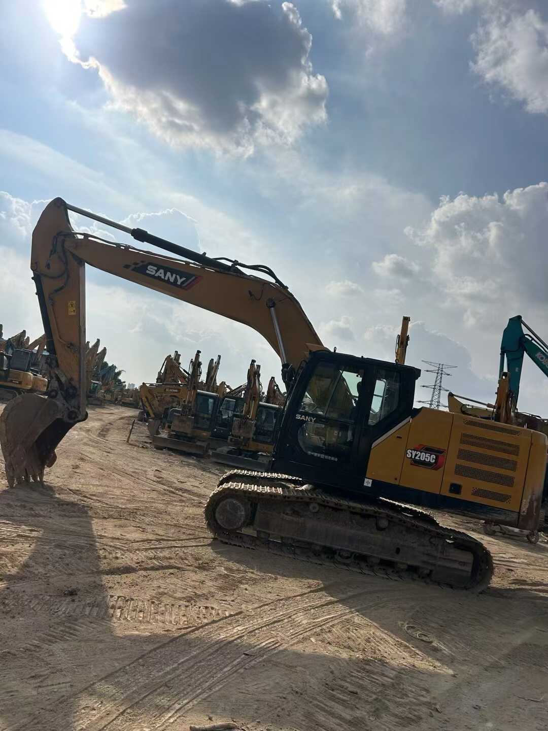 شراء حفارة Sany SY205C مستعملة / 4