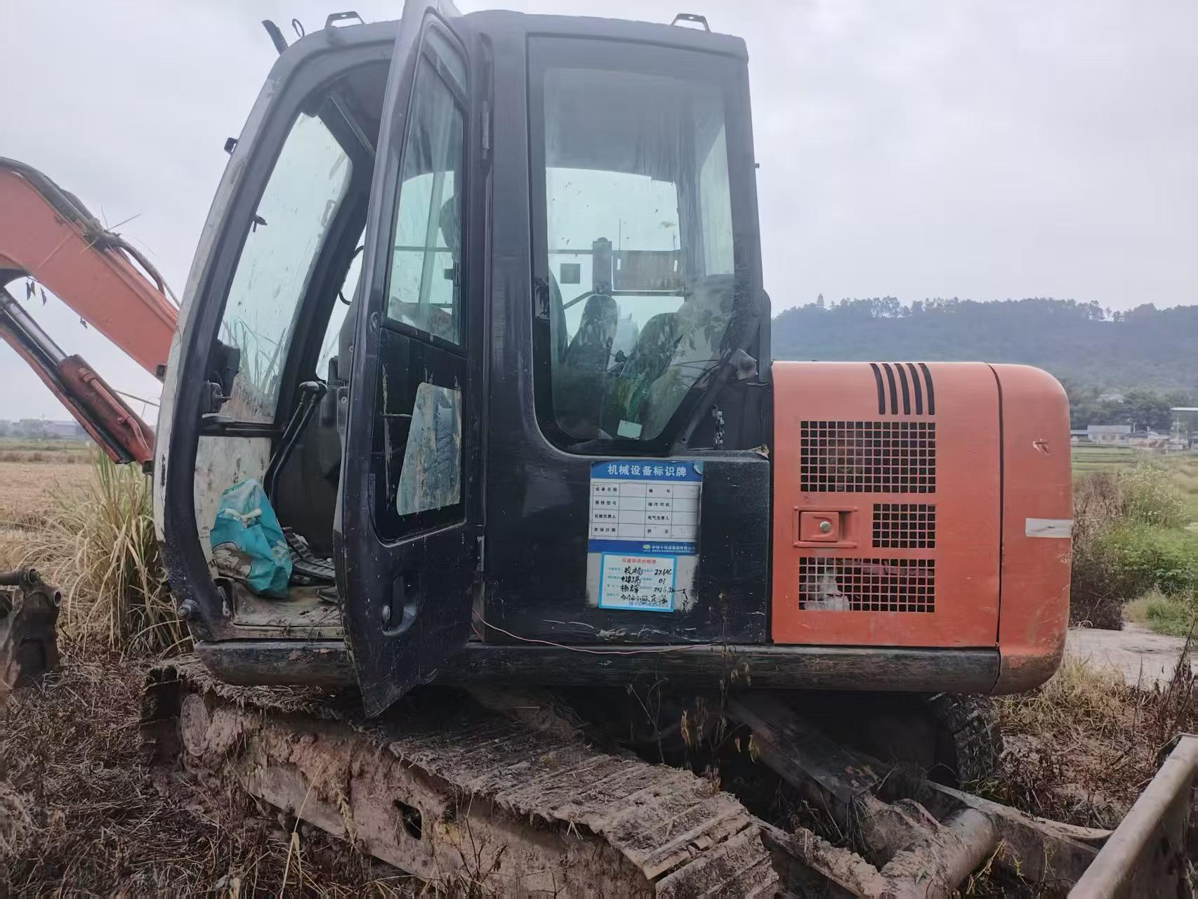 Buy Hitachi ZX60-5A Used Excavator / 2 Buy Hitachi ZX60-5A Used Excavator / 2