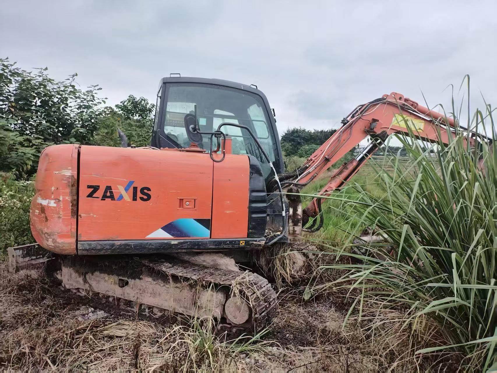 شراء Hitachi ZX60-5A مستعمل حفارة