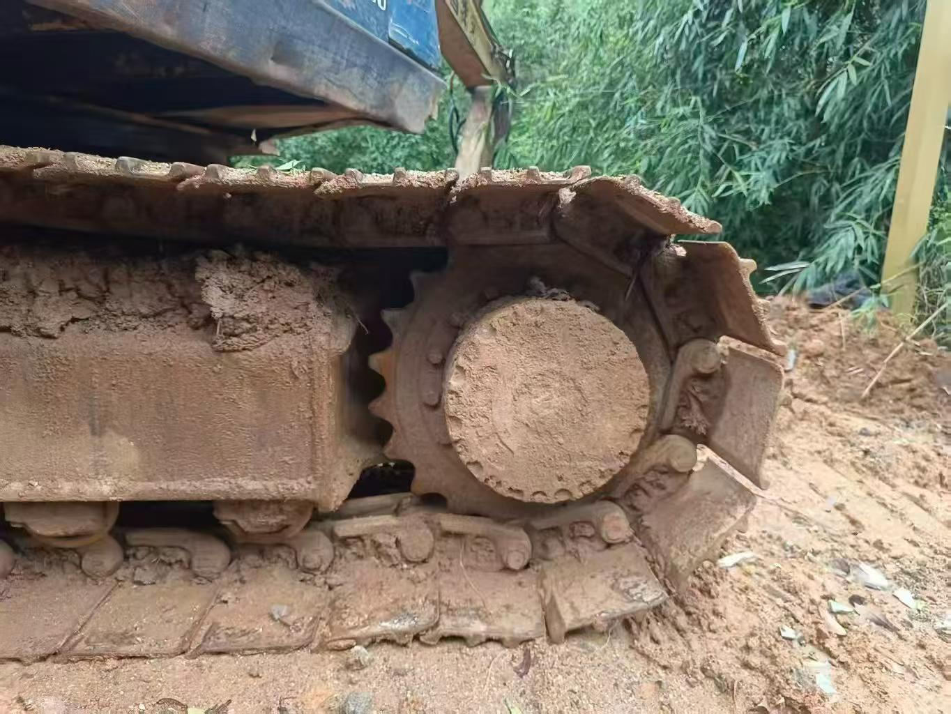 Compre Excavadora Komatsu PC120-5 Usada / 6