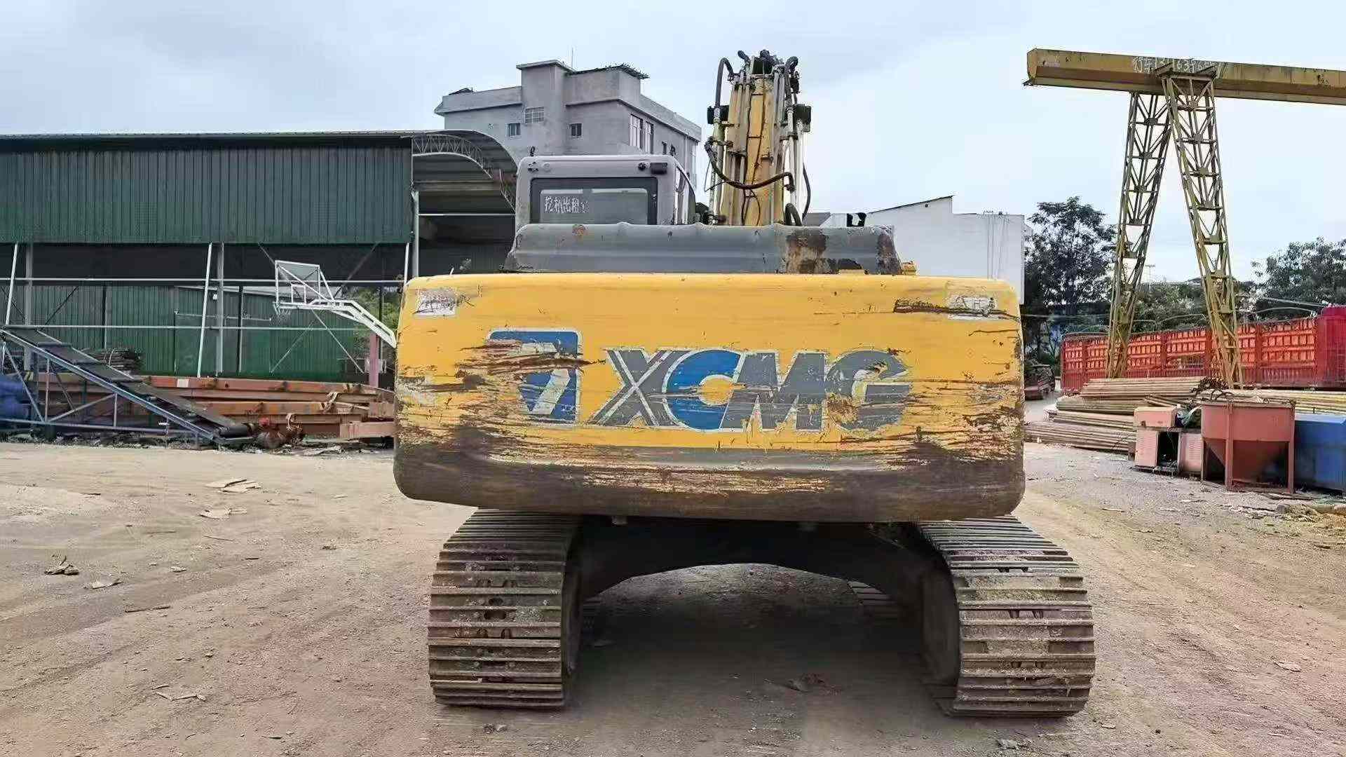 Compre Excavadora XCMG XE215CA Usada / 5