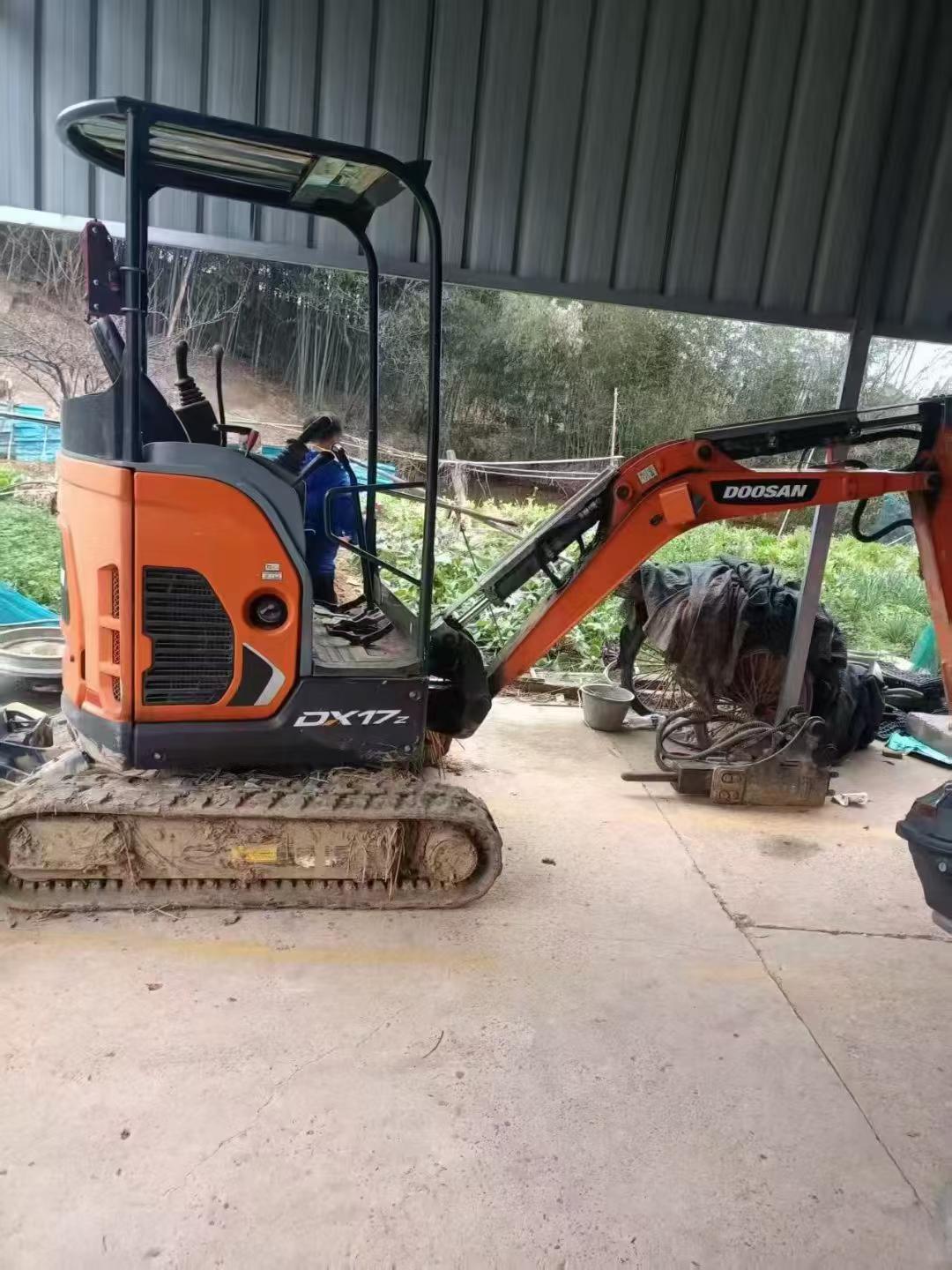 شراء Doosan DX17z مستعمل حفارة