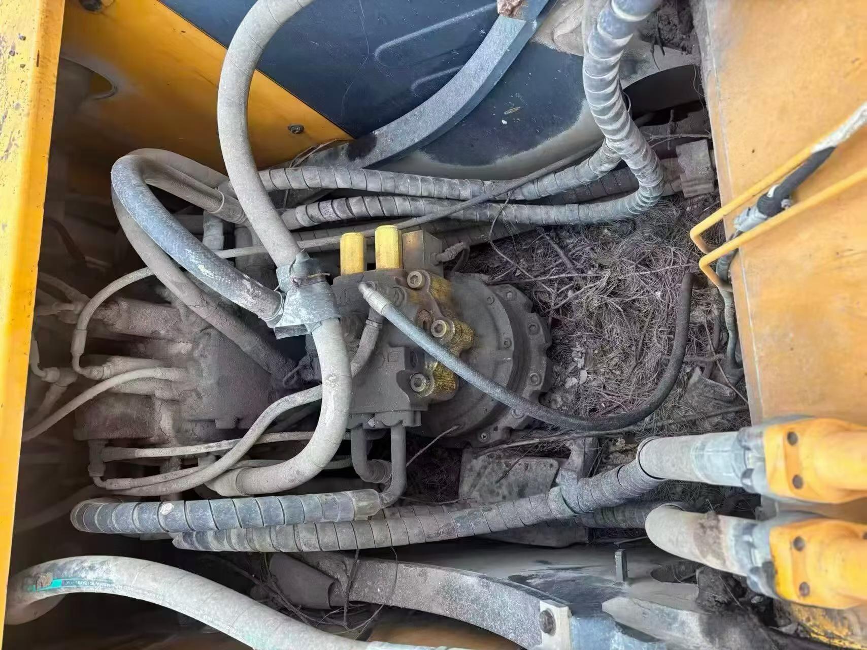 Купить Подержанный Экскаватор Hyundai R215-7 / 6