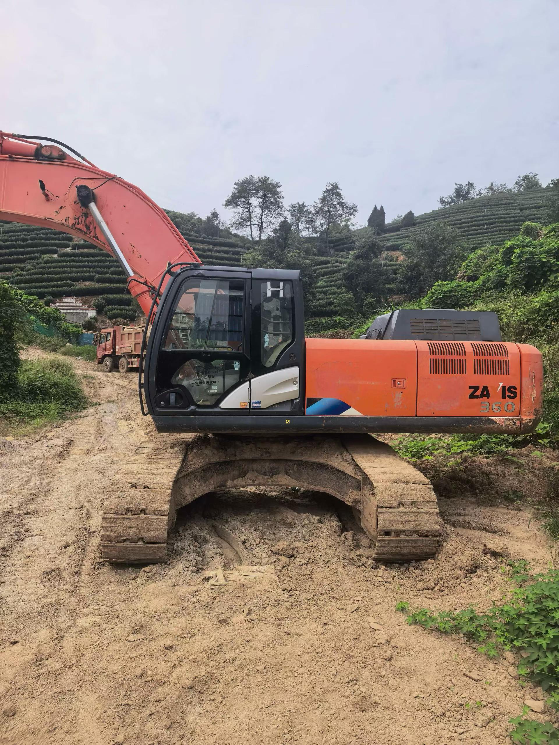 Купить Hitachi EX330 Подержанный Экскаватор