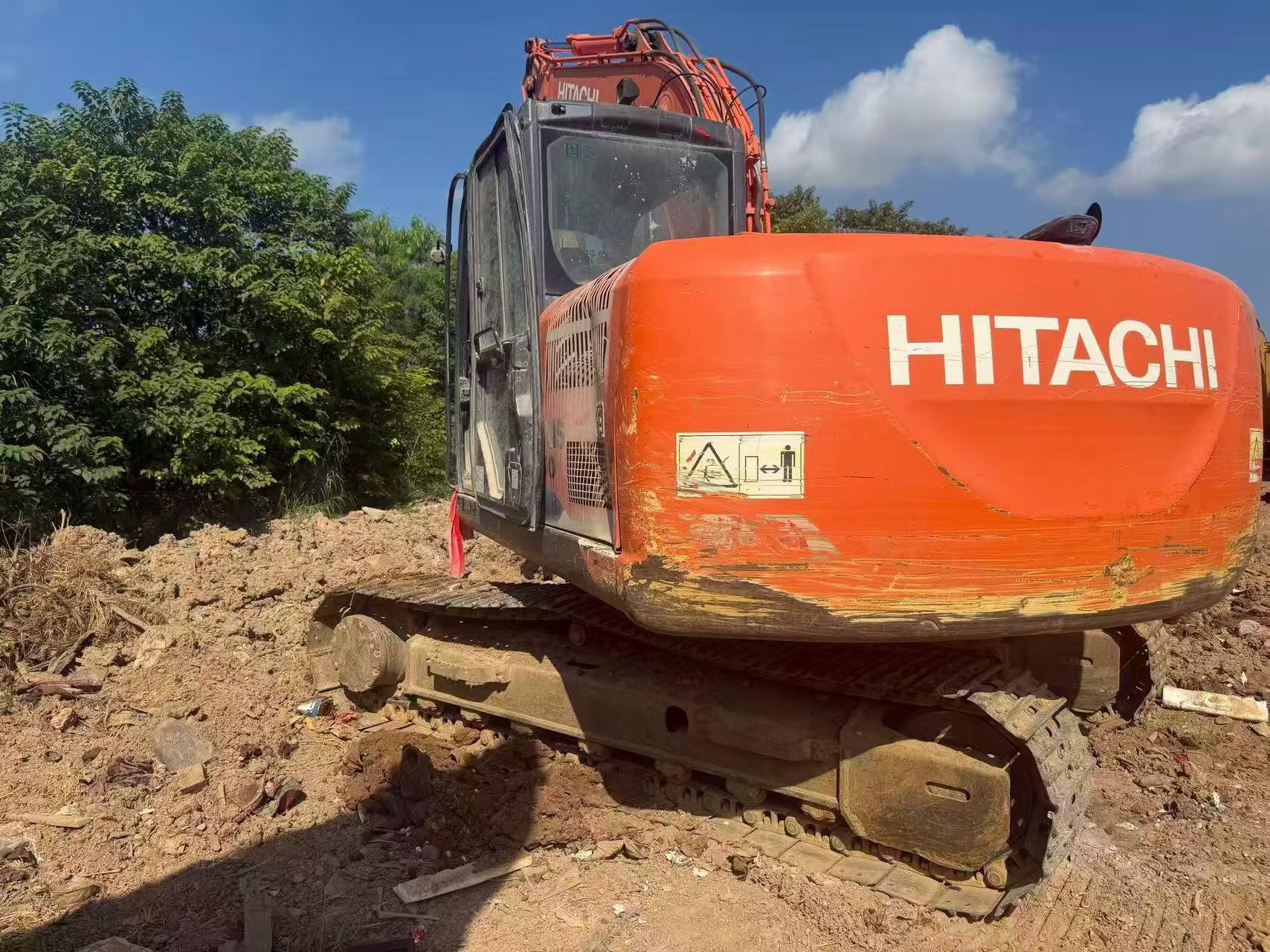 شراء حفارة Hitachi EX130 مستعملة / 4