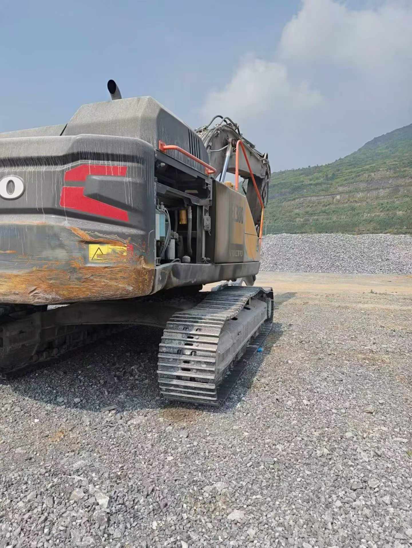 Купить Подержанный Экскаватор Volvo EC380D / 2