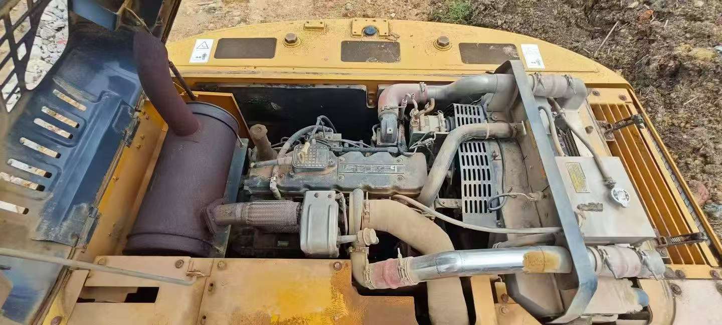 Compre Escavadeira XCMG XE200DA Usada / 3