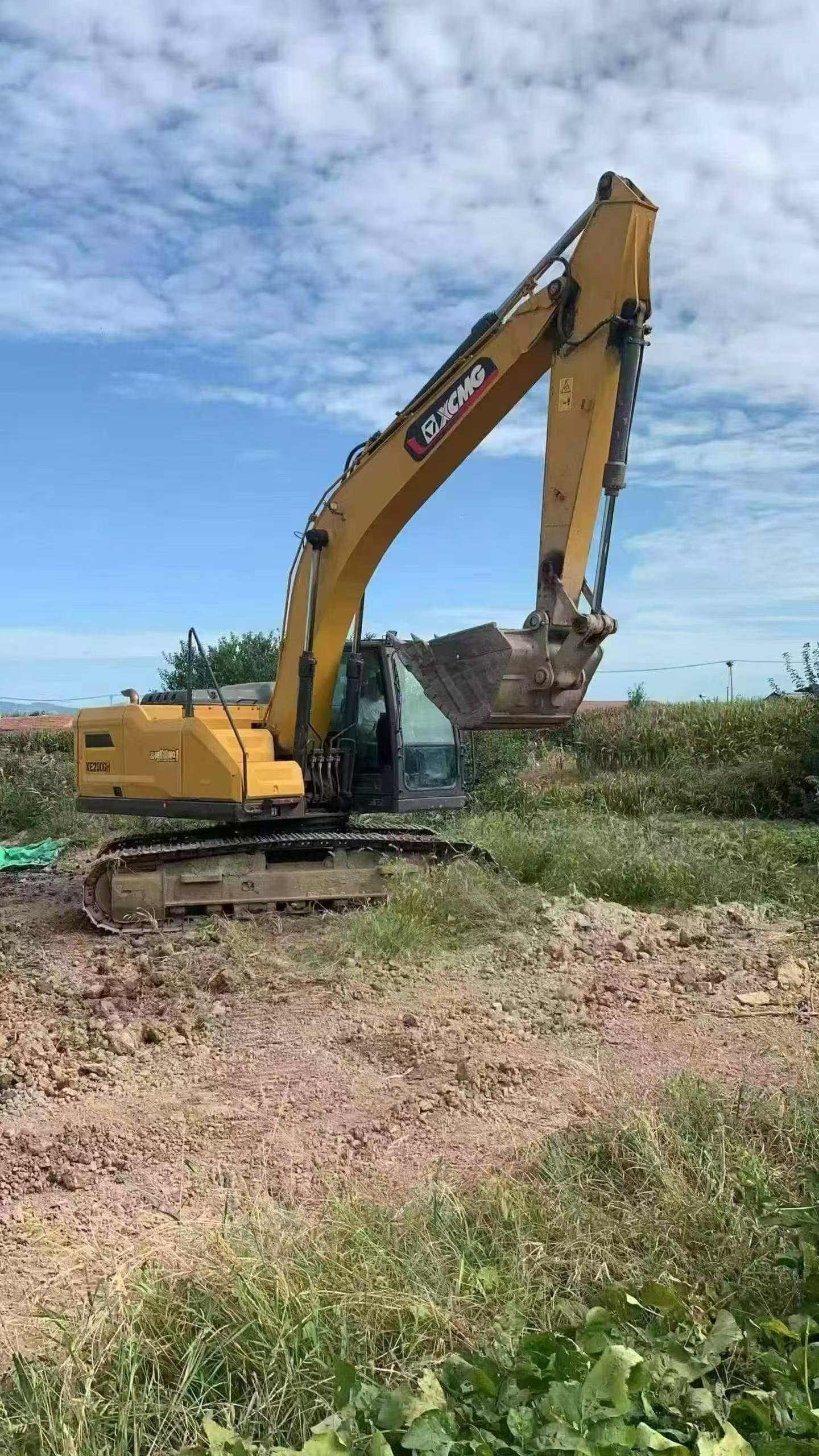 شراء حفارة XCMG XE200GH مستعملة / 2