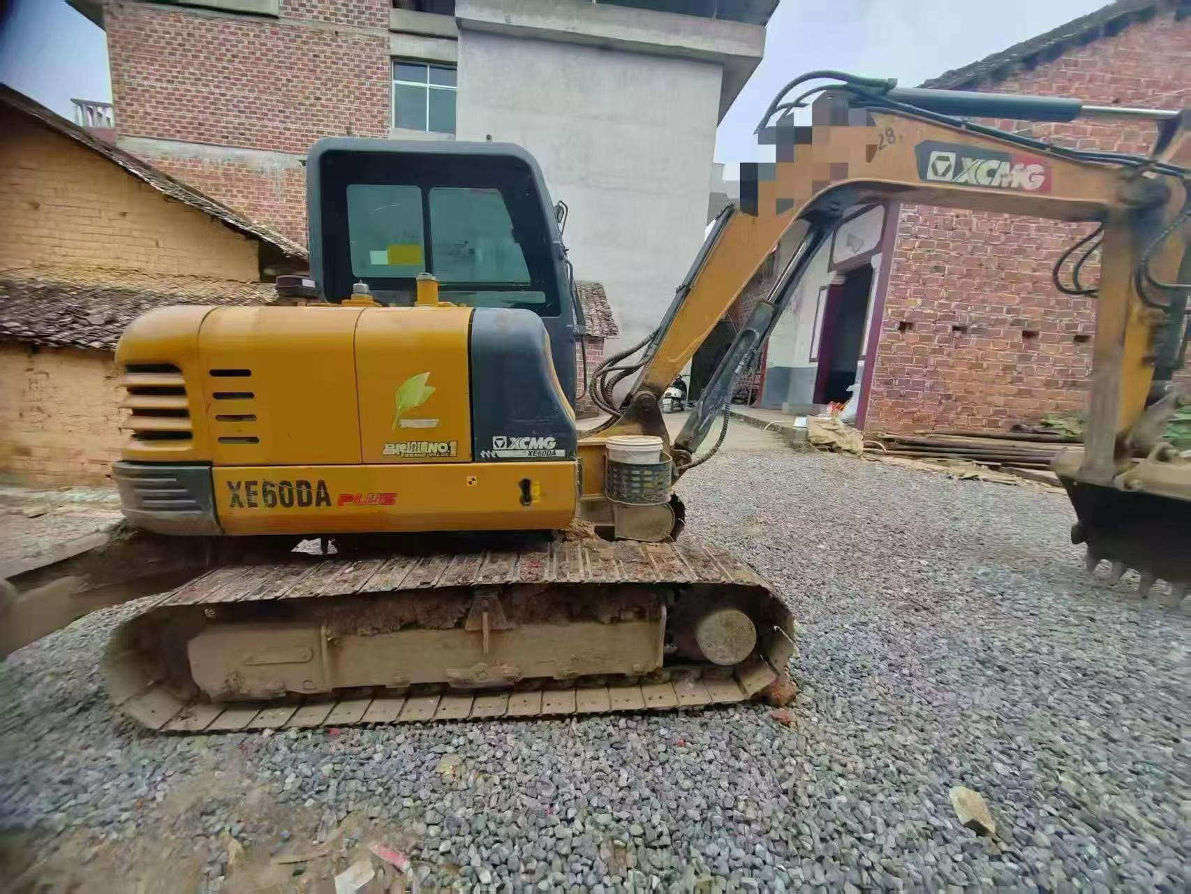 Acheter XCMG XE60 D'occasion Pelle