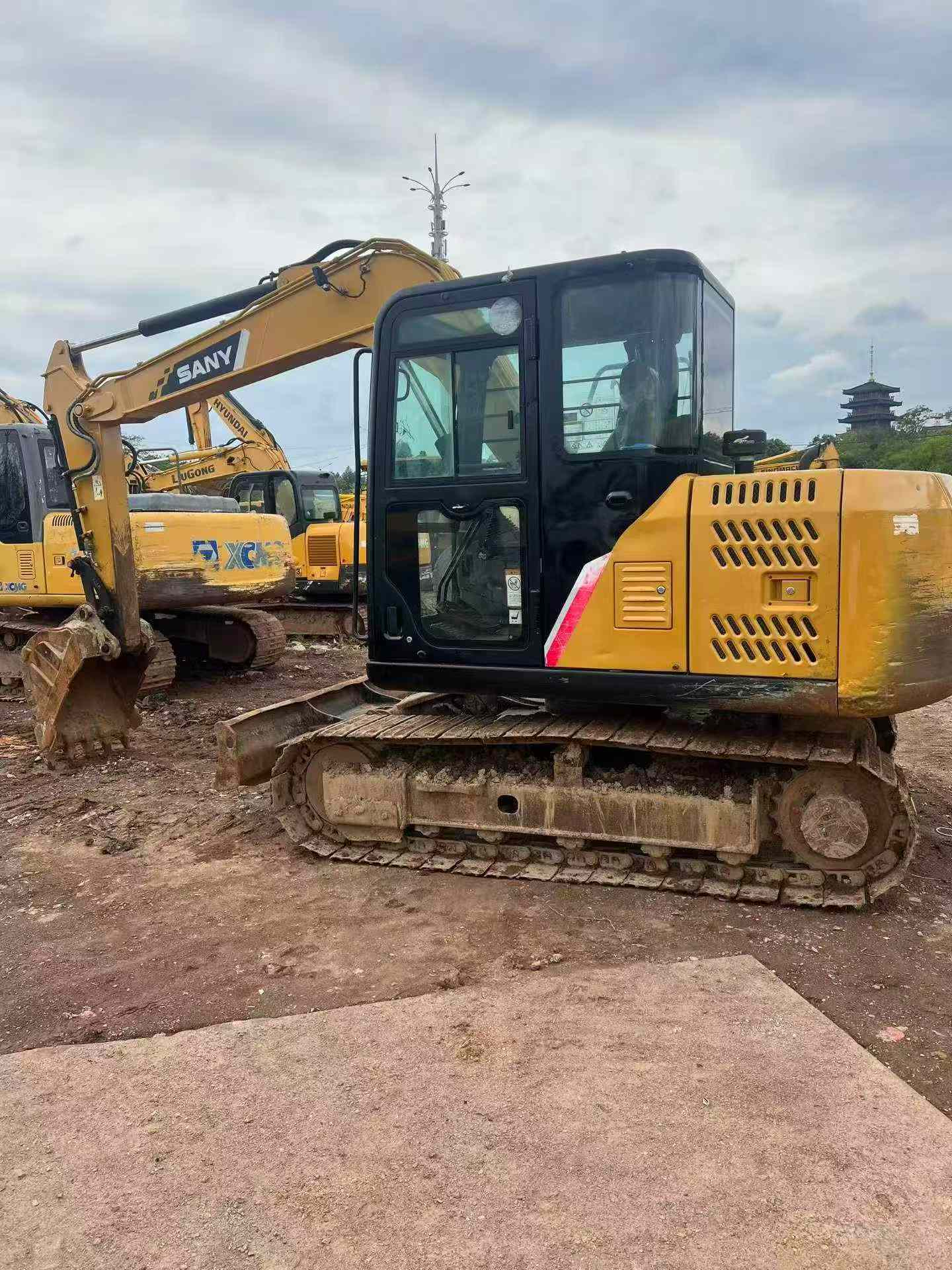 Comprar Sany SY75C-8 Usado Excavadora