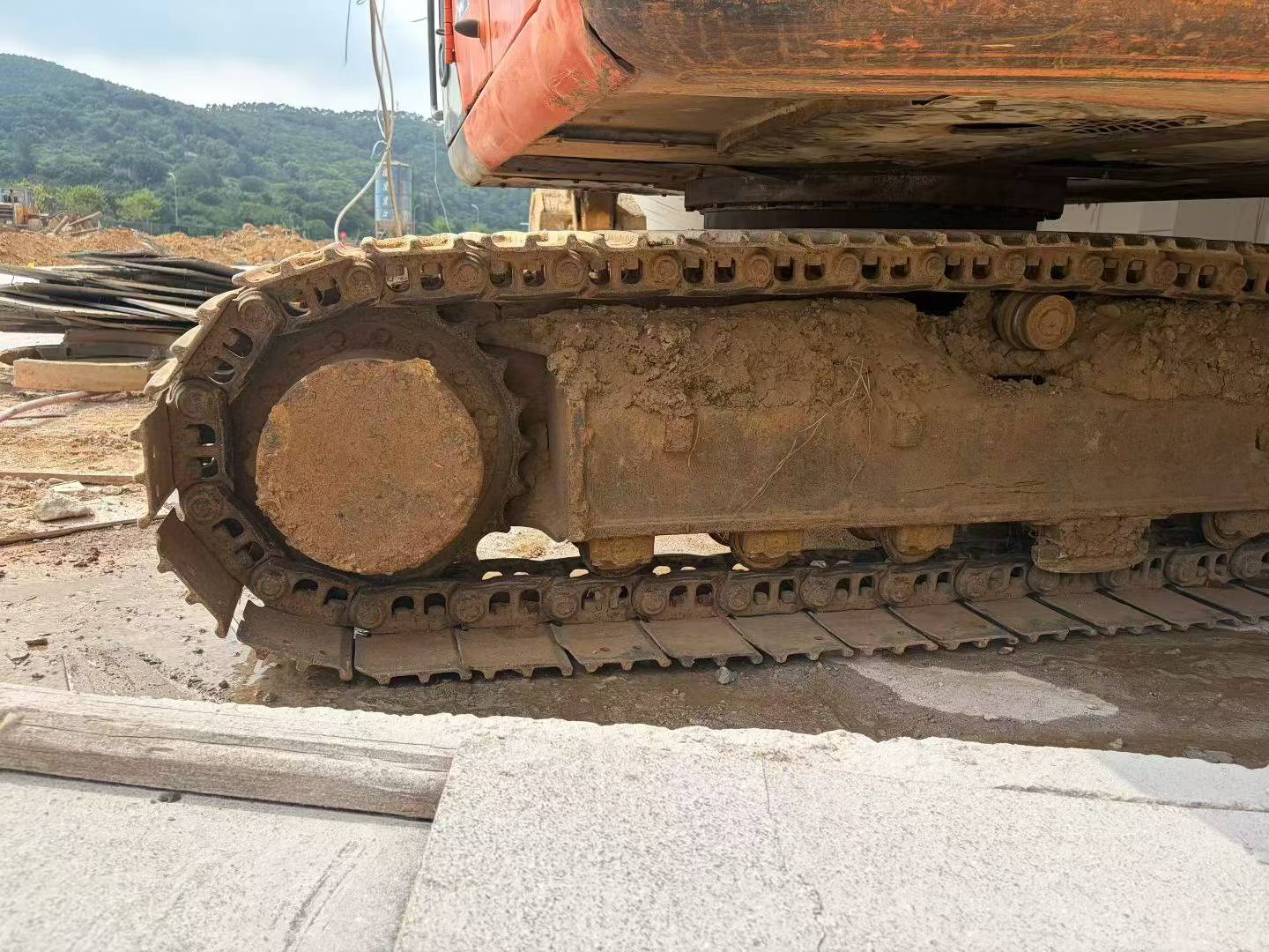 شراء حفارة Hitachi EX120-6 مستعملة / 8